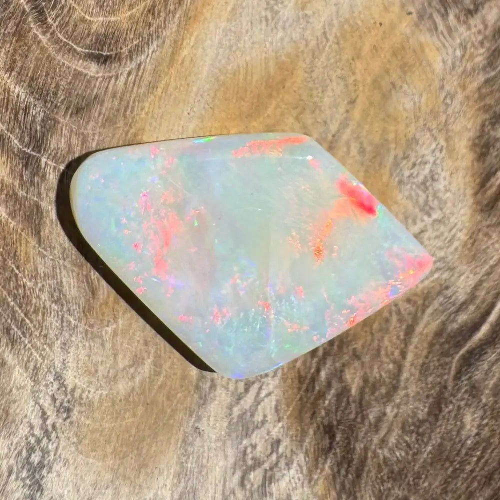 Coober Pedy Opal 2.7carat Solid Hand - Cut
