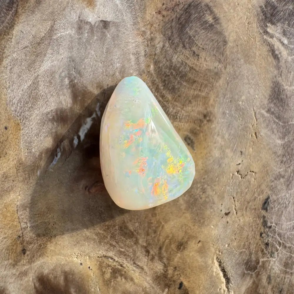 Coober Pedy Opal 3.3carat Solid Hand - Cut