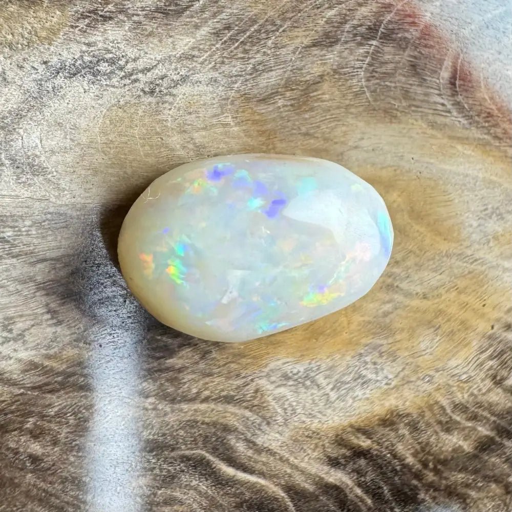 Coober Pedy Opal 4.2carat Solid Hand - Cut
