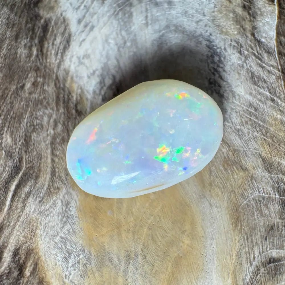Coober Pedy Opal 4.2carat Solid Hand - Cut