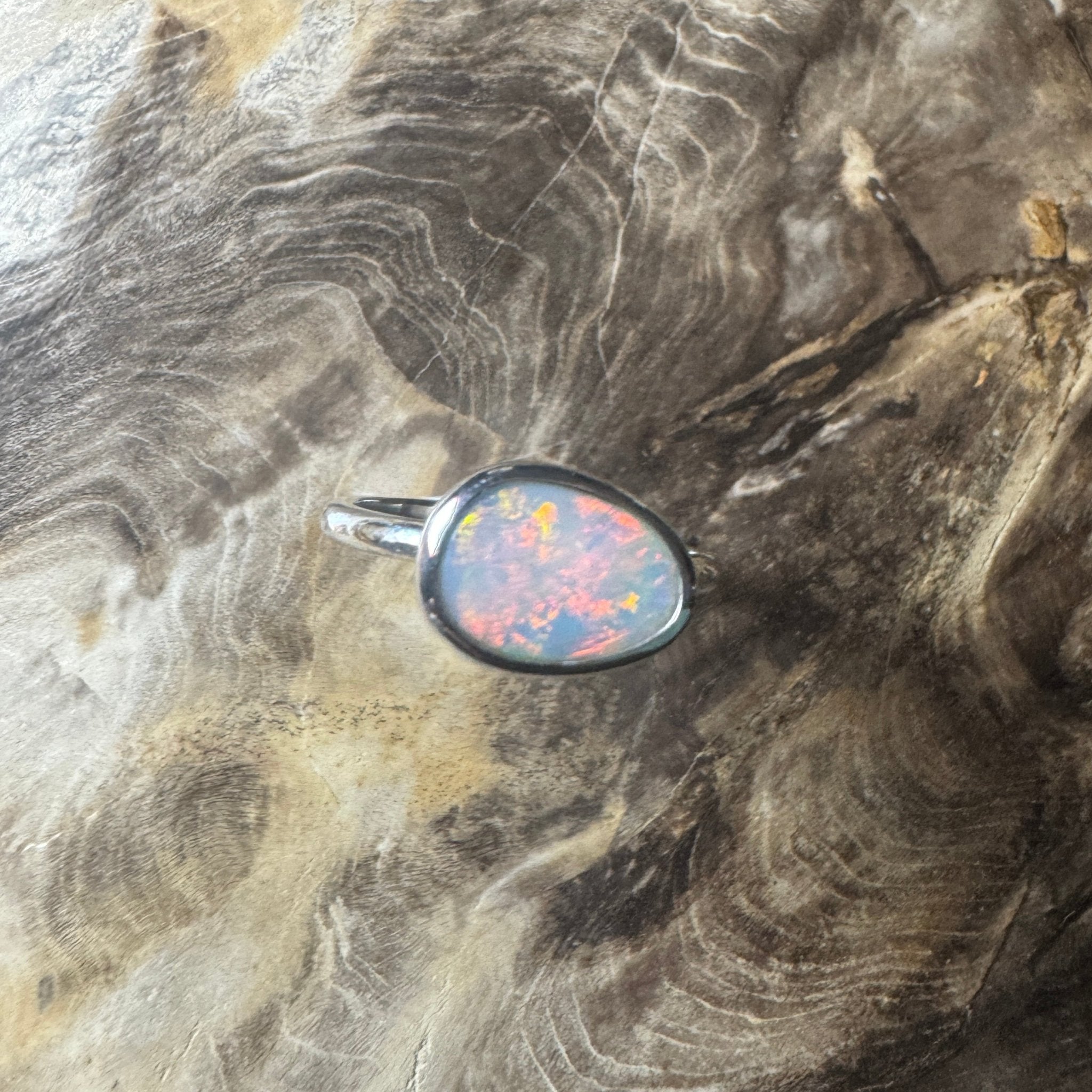 Coober Reds ~ 0.9ct Solid Coober Pedy Opal 925 Silver Ring