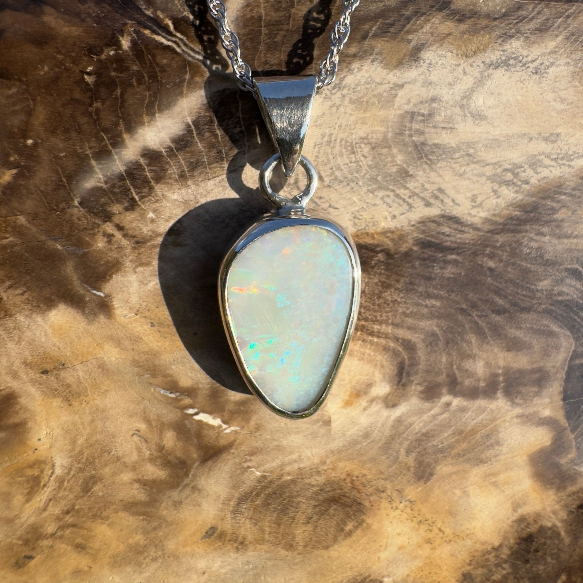 Coolum Breeze – 4.9ct Solid Lightning Ridge Opal 925 Sterling Silver Pendant Necklace