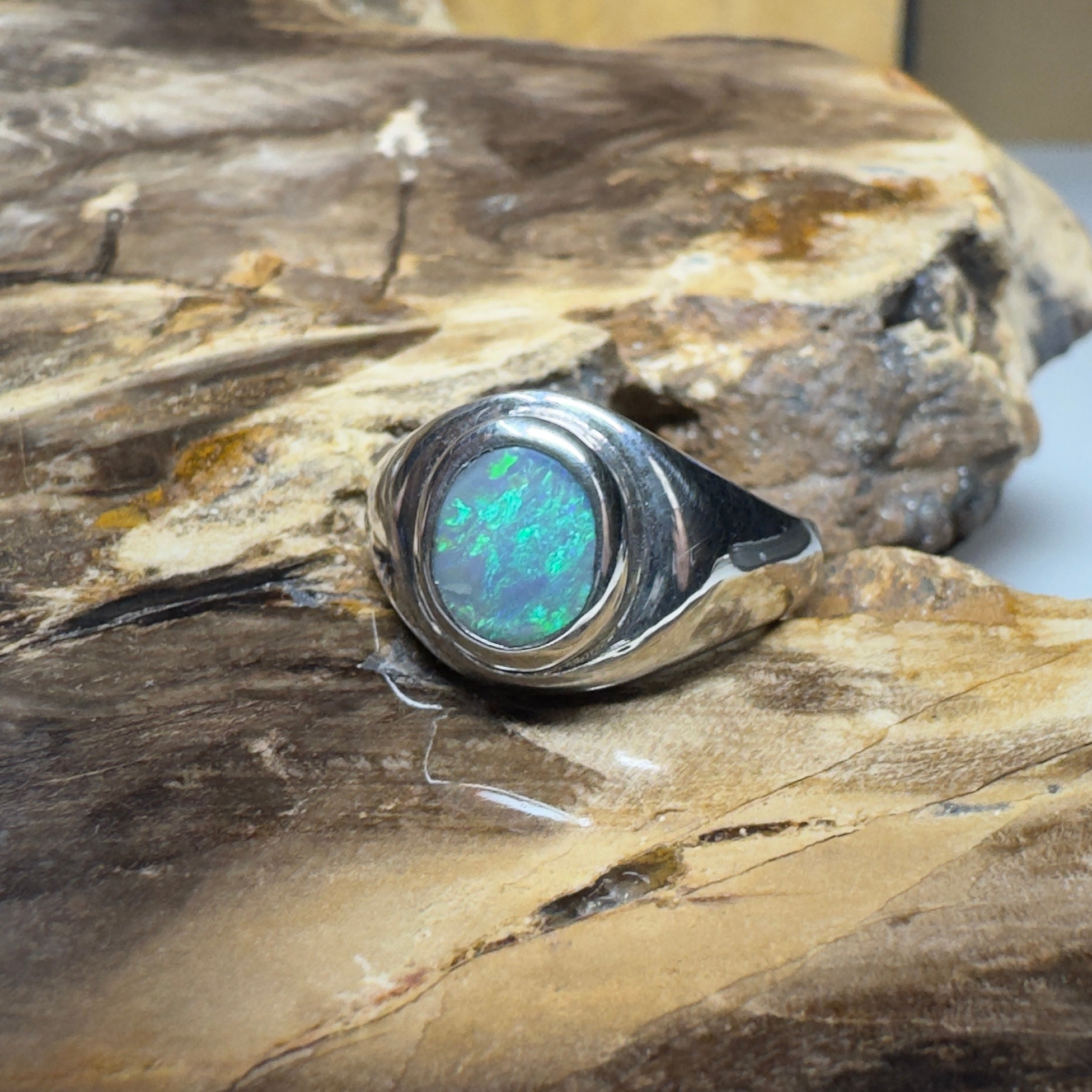 Coral Sea Current – 1.1ct Lightning Ridge Solid Opal 925 Sterling Silver Ring
