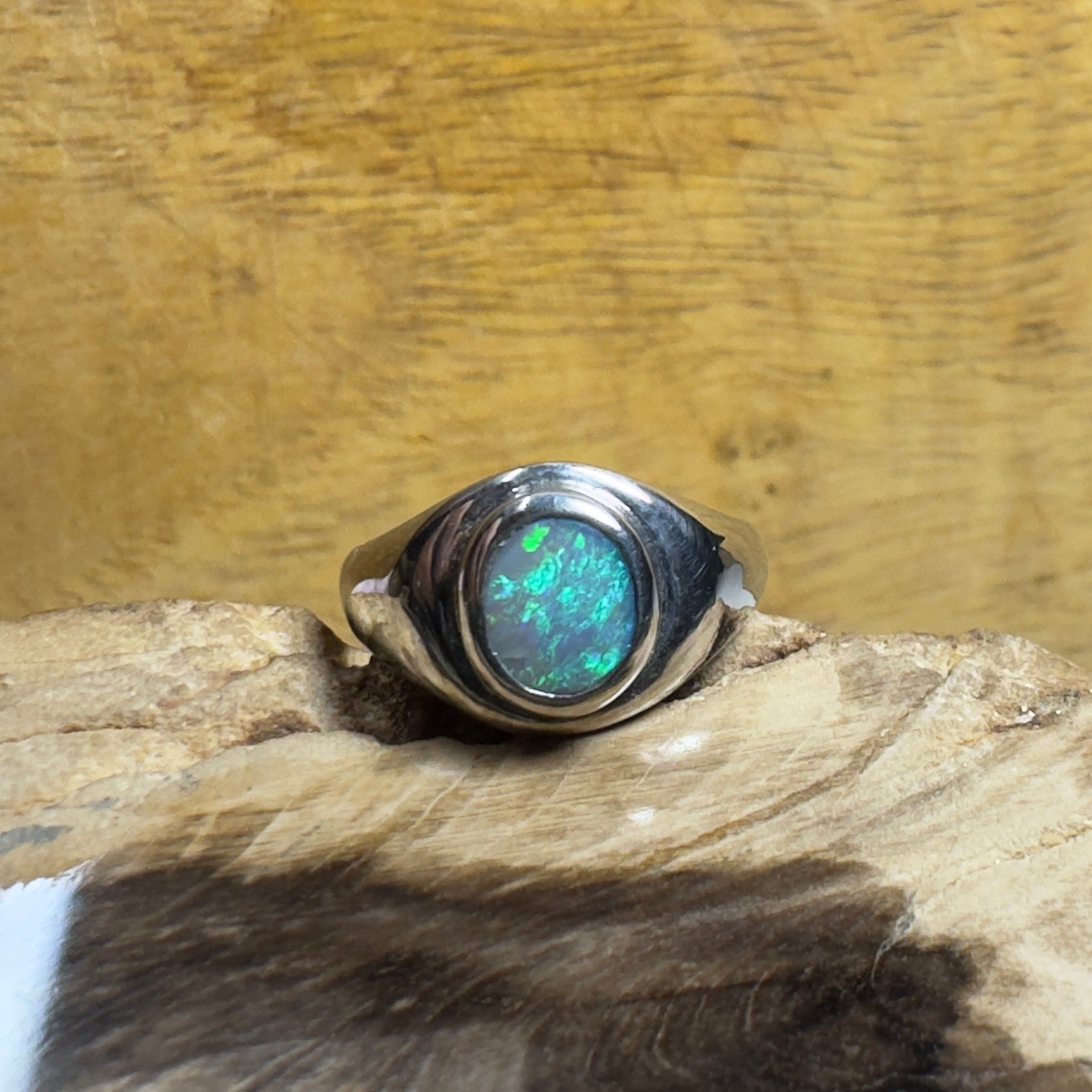 Coral Sea Current – 1.1ct Lightning Ridge Solid Opal 925 Sterling Silver Ring