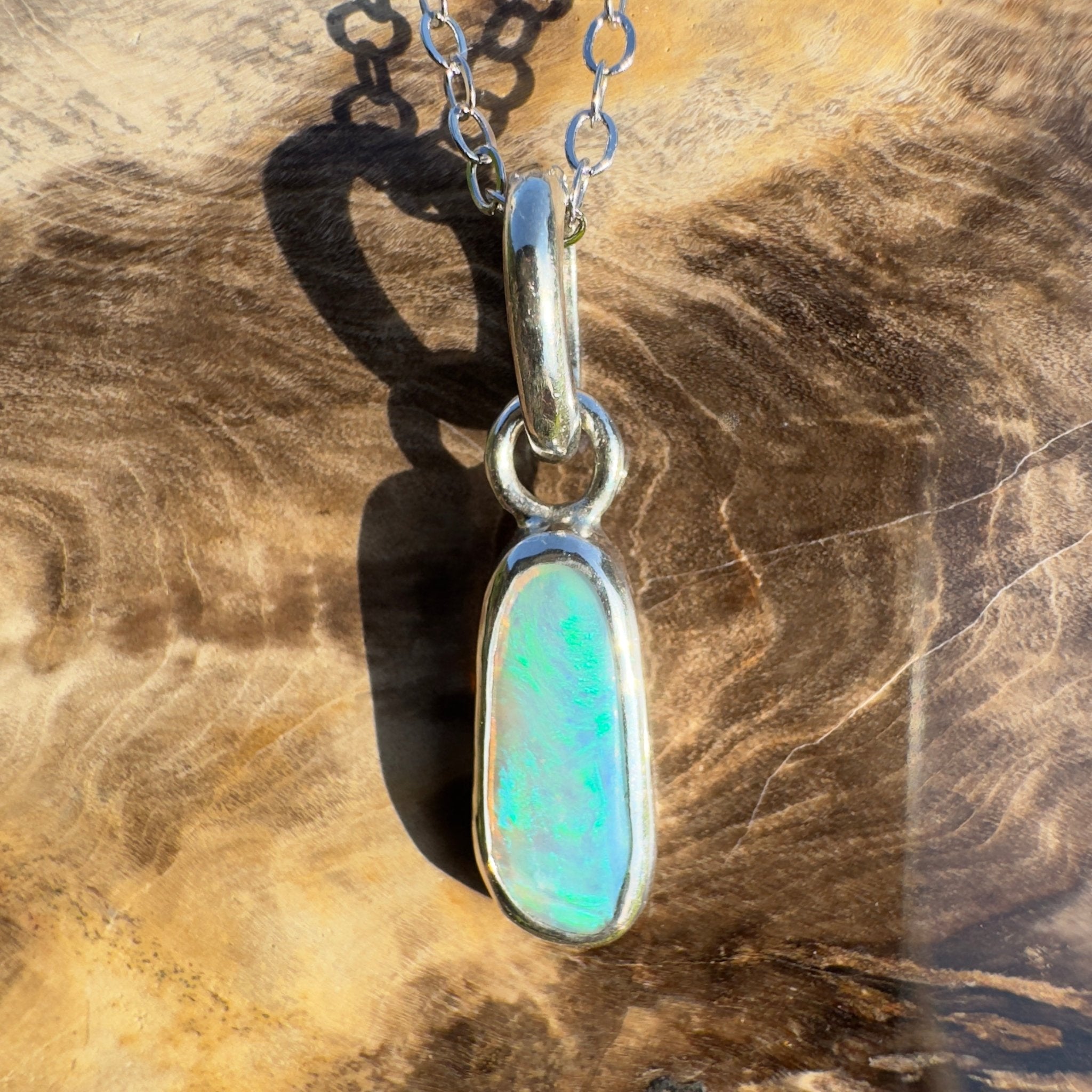 Cowrie Point Tide – 1ct Solid Lightning Ridge Opal 925 Sterling Silver Pendant Necklace