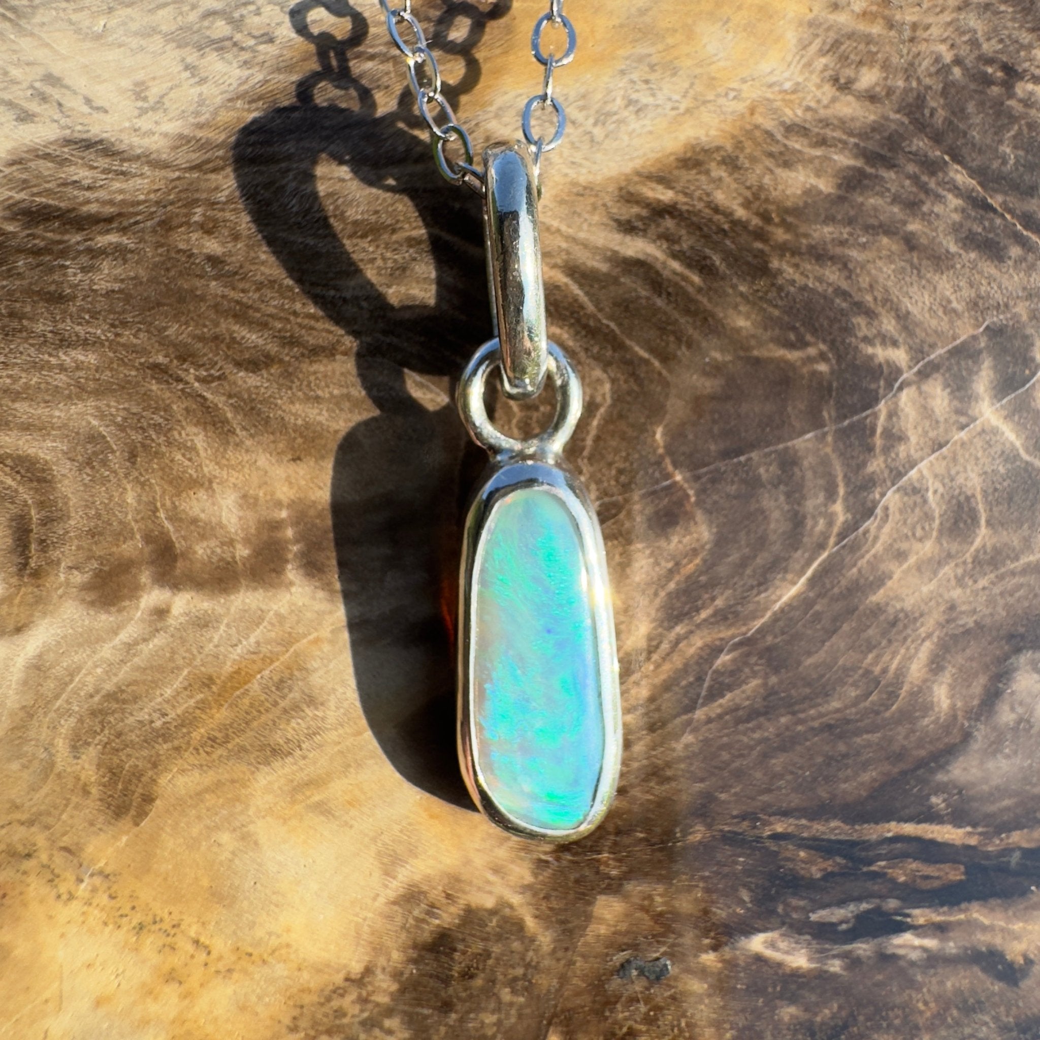Cowrie Point Tide – 1ct Solid Lightning Ridge Opal 925 Sterling Silver Pendant Necklace