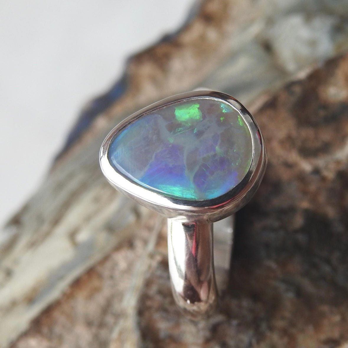 Culgoa Moonlight – 3.8ct Solid Lightning Ridge Opal 925 Sterling Silver Ring