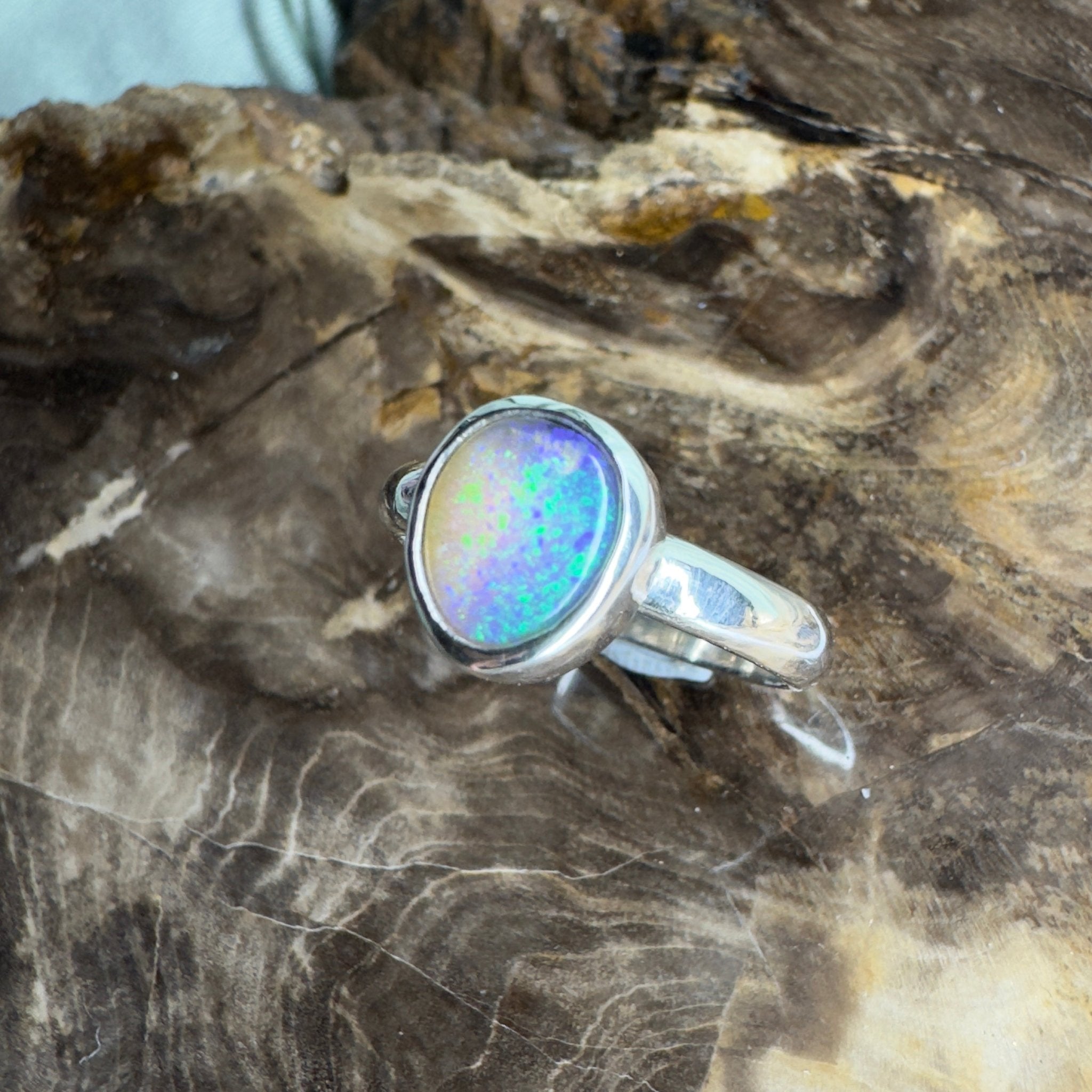 Daintree Canopy – 1.25ct Solid Lightning Ridge Crystal Opal 925 Sterling Silver Ring