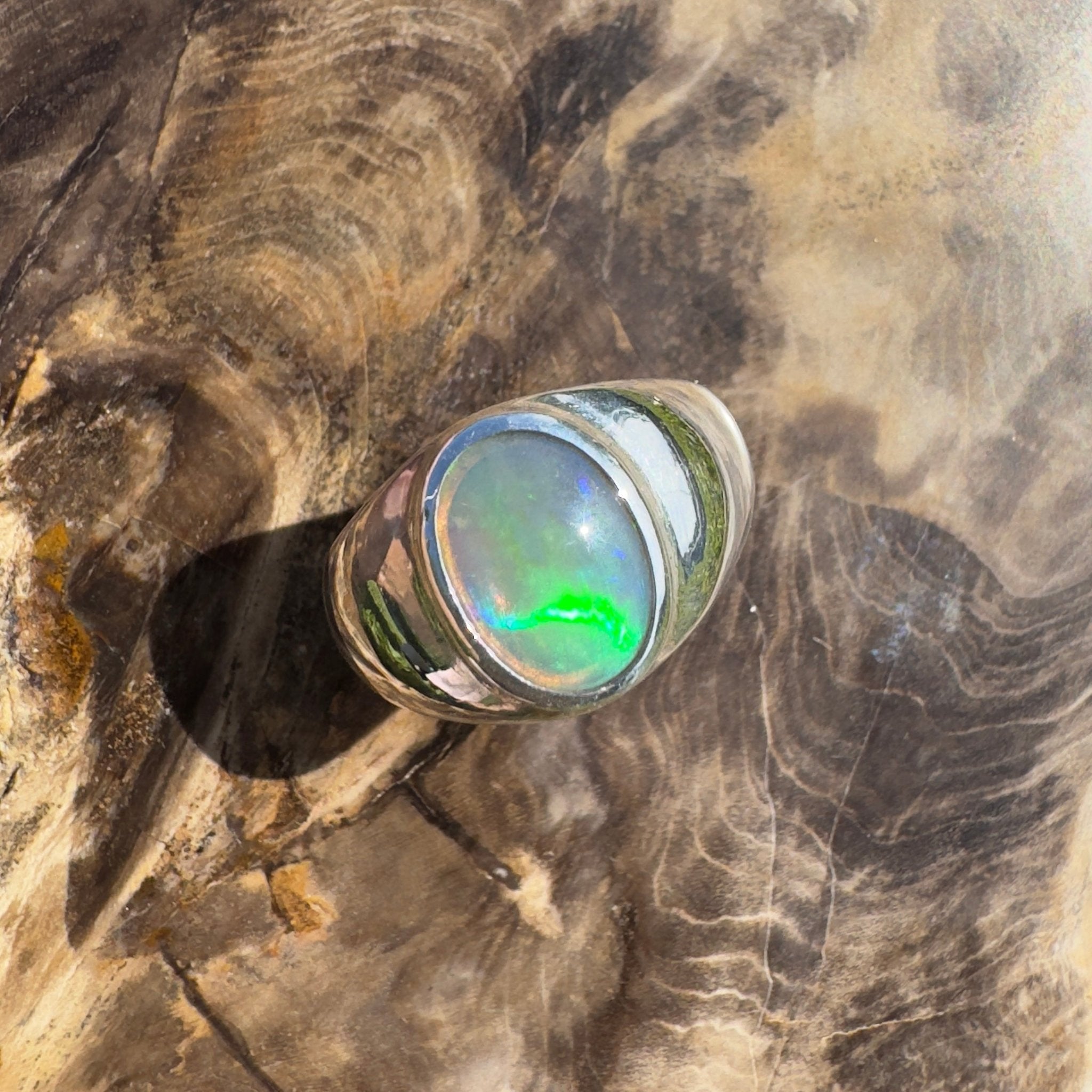 Daintree Current ~ 1ct Solid Lightning Ridge Dark Crystal Opal 925 Silver Ring