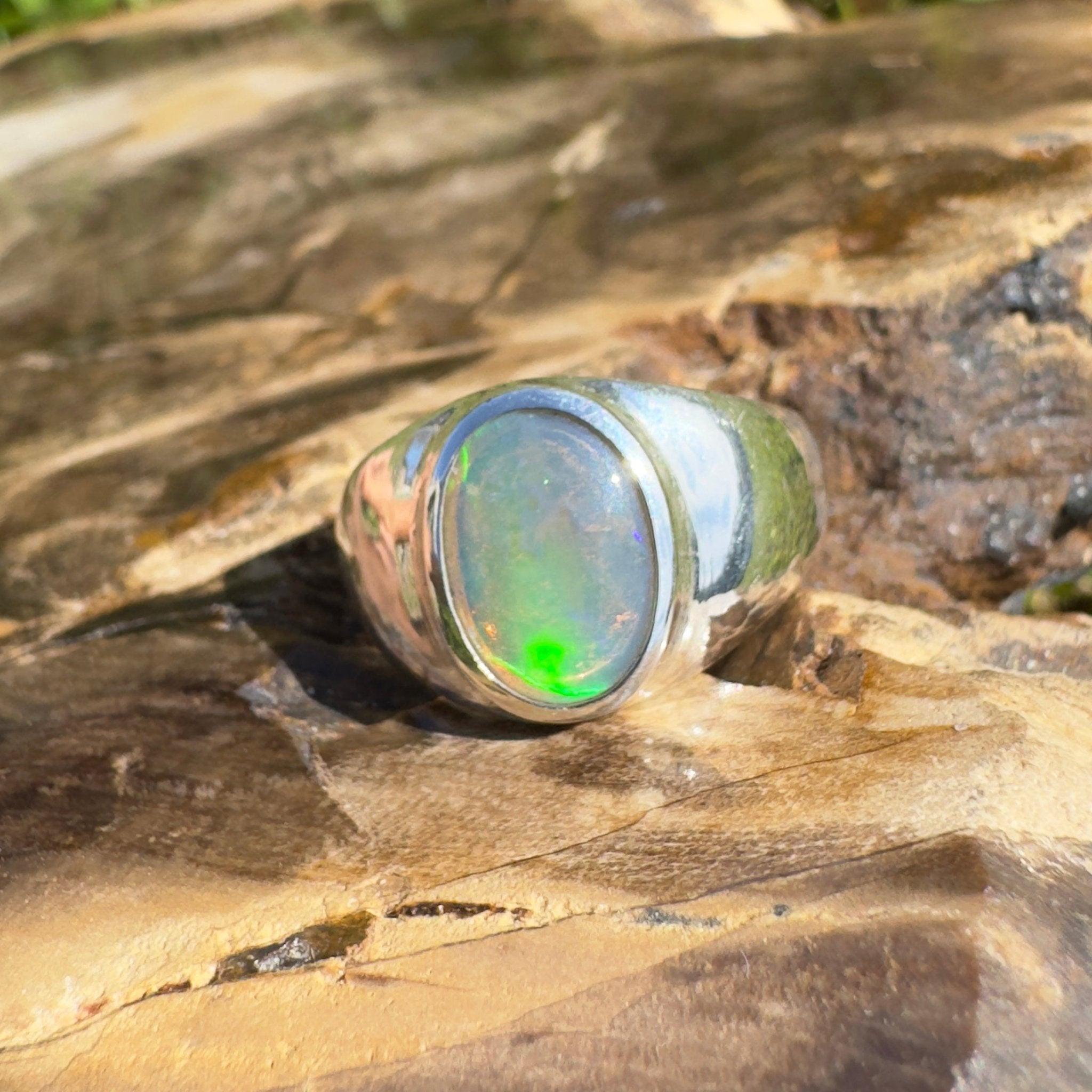 Daintree Current ~ 1ct Solid Lightning Ridge Dark Crystal Opal 925 Silver Ring