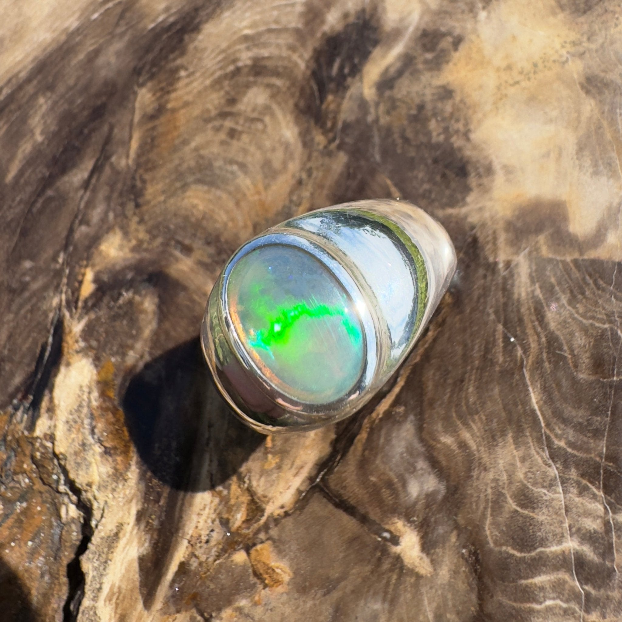 Daintree Current ~ 1ct Solid Lightning Ridge Dark Crystal Opal 925 Silver Ring