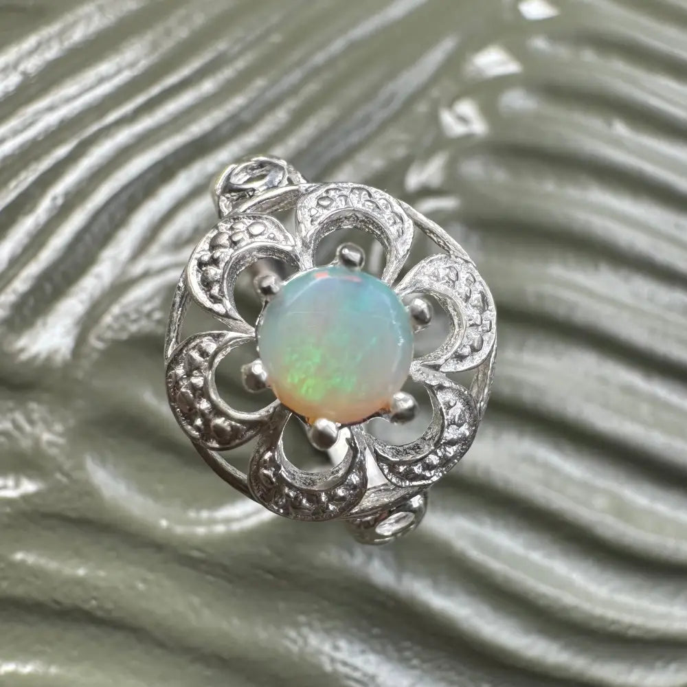Silver opal pendant from Daintree Jewel featuring handcrafted Lightning Ridge 0.7ct opal
