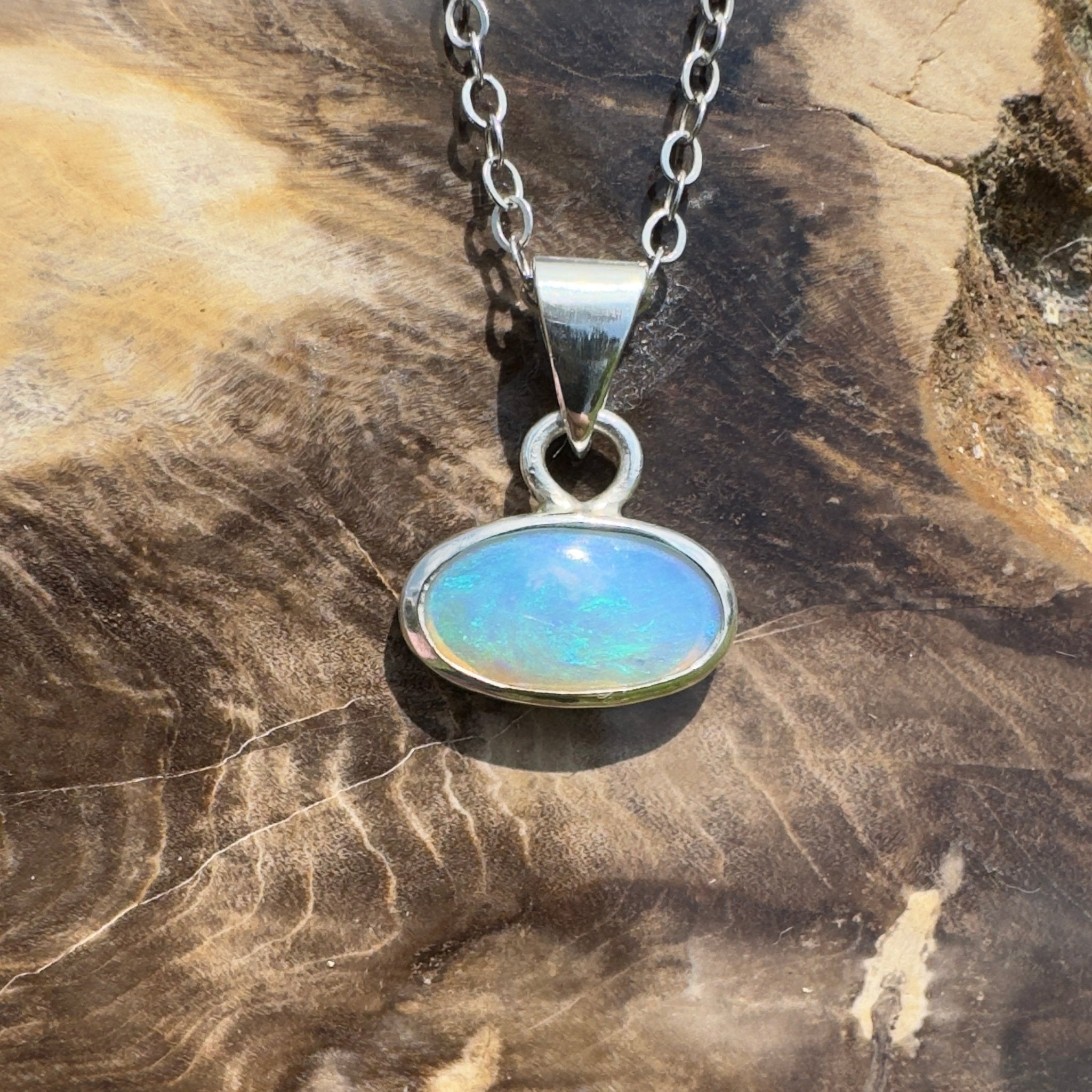 Dawn Waves – 1.3ct Solid Lightning Ridge Crystal Opal 925 Sterling Silver Pendant Necklace