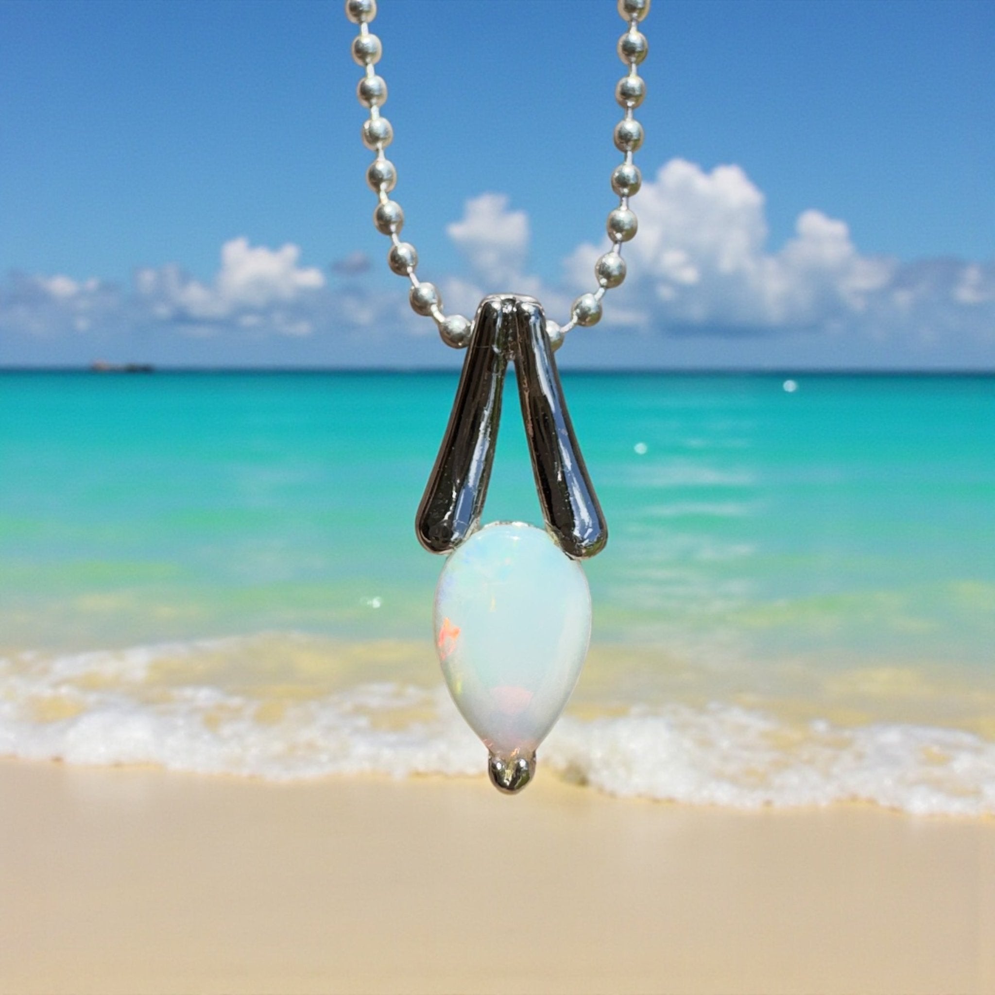 Desert Dewdrop ~ 0.7ct Coober Pedy Crystal Opal 925 Silver Pendant