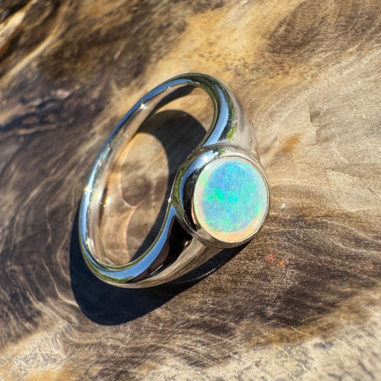 Desert Light ~ 0.5ct Solid Coober Pedy Crystal Opal 925 Sterling Silver Ring