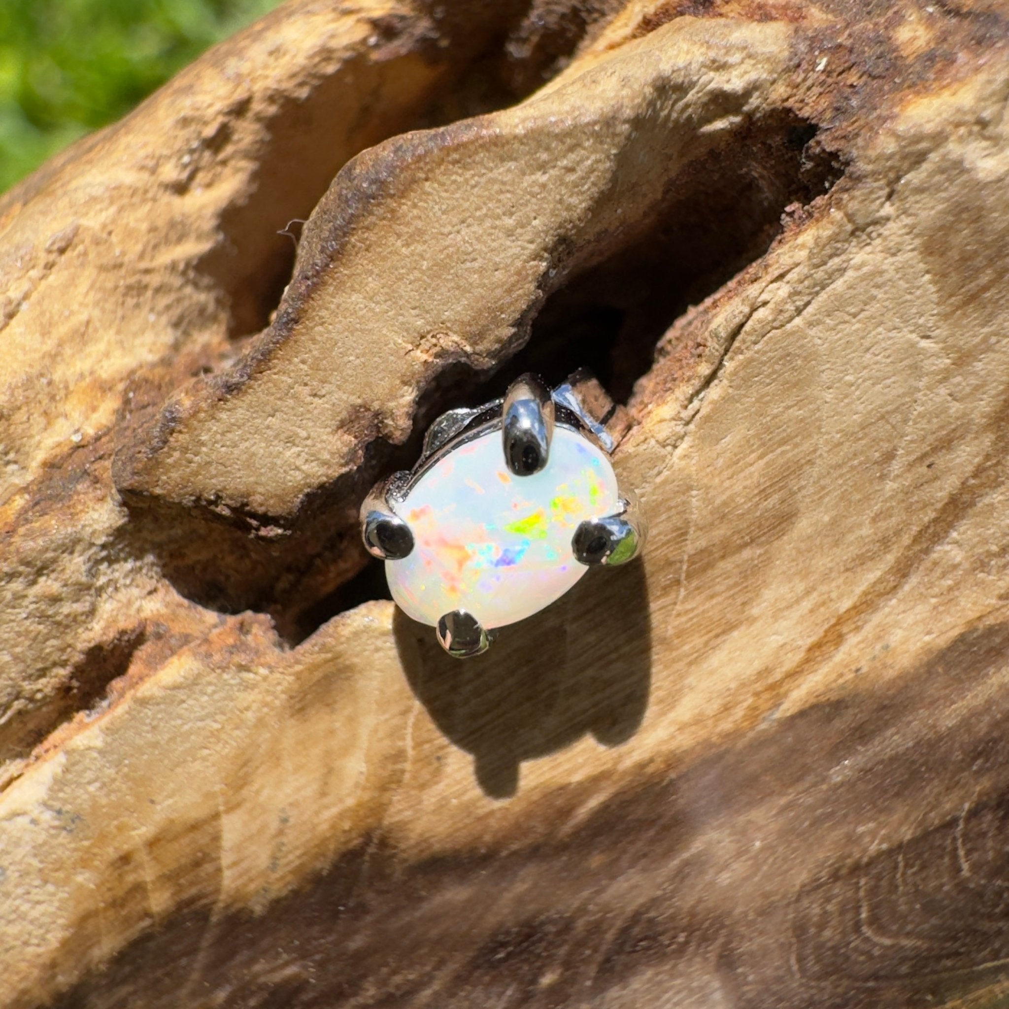 Desert Petal ~ 0.3ct Coober Pedy Opal 925 Silver Single Earring