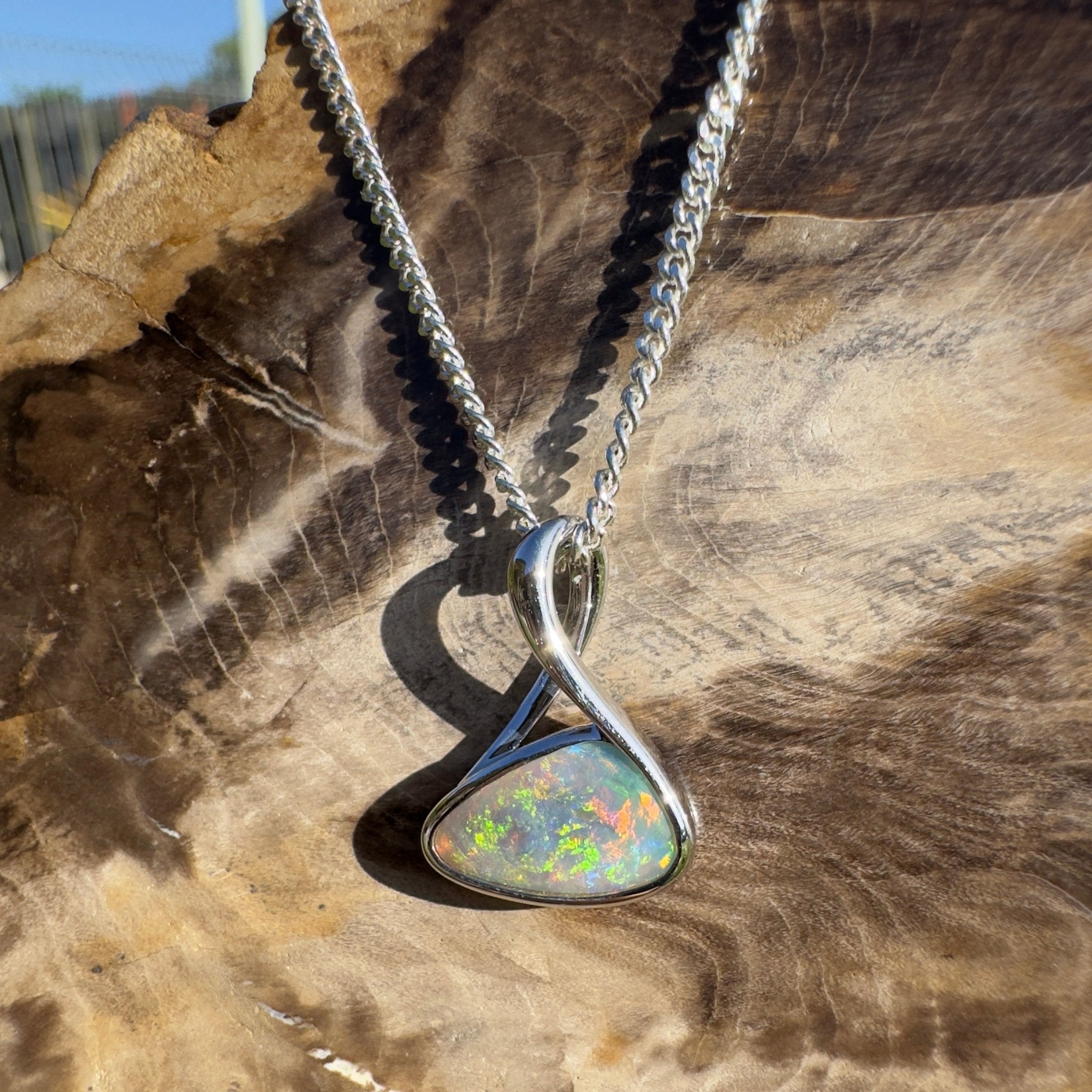 Dreamy Desert Mirage – 1.1ct Lightning Ridge Opal 925 Silver Pendant