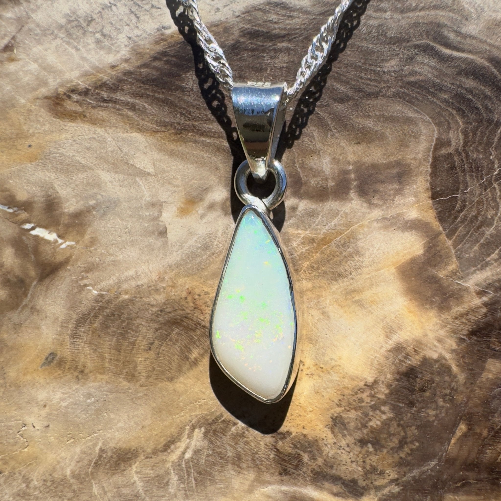 Durack Emberwave – 2.5ct Coober Pedy Opal Pendant