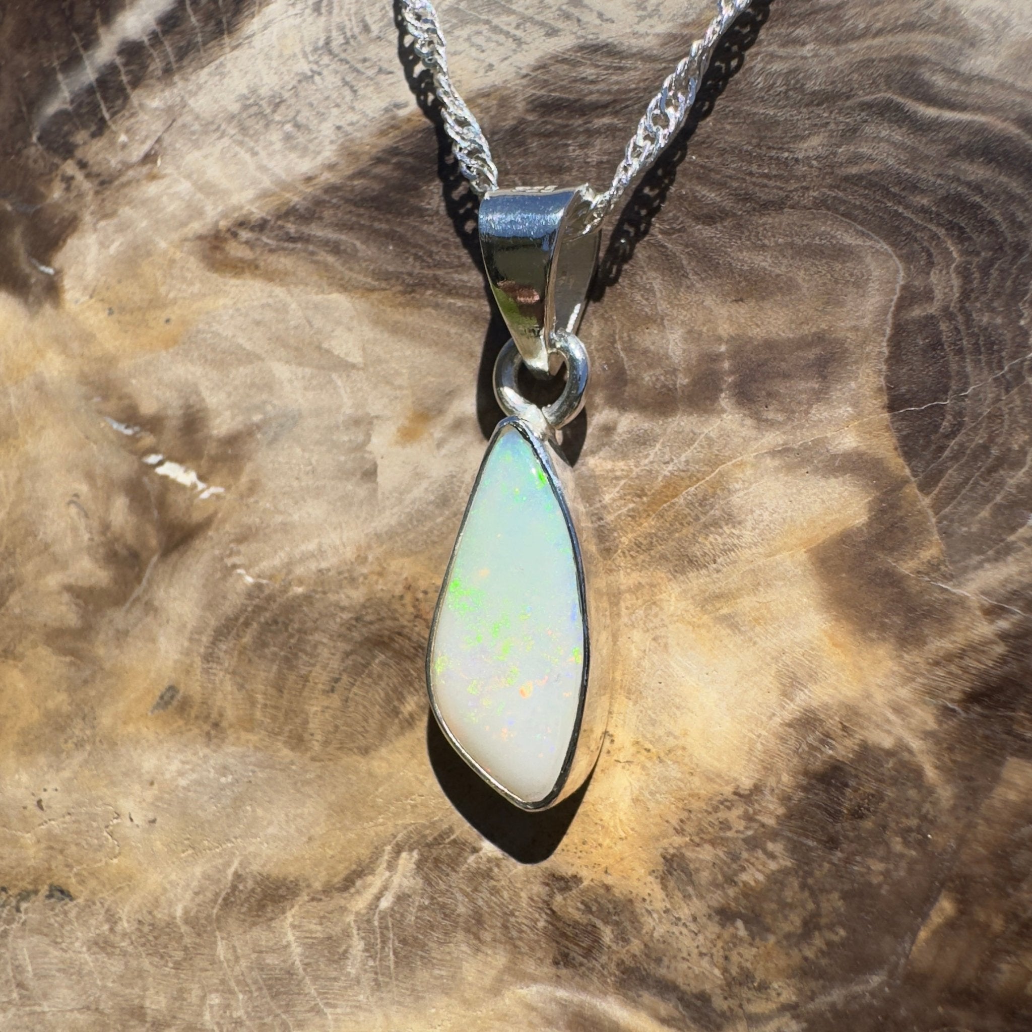 Durack Emberwave – 2.5ct Coober Pedy Opal Pendant