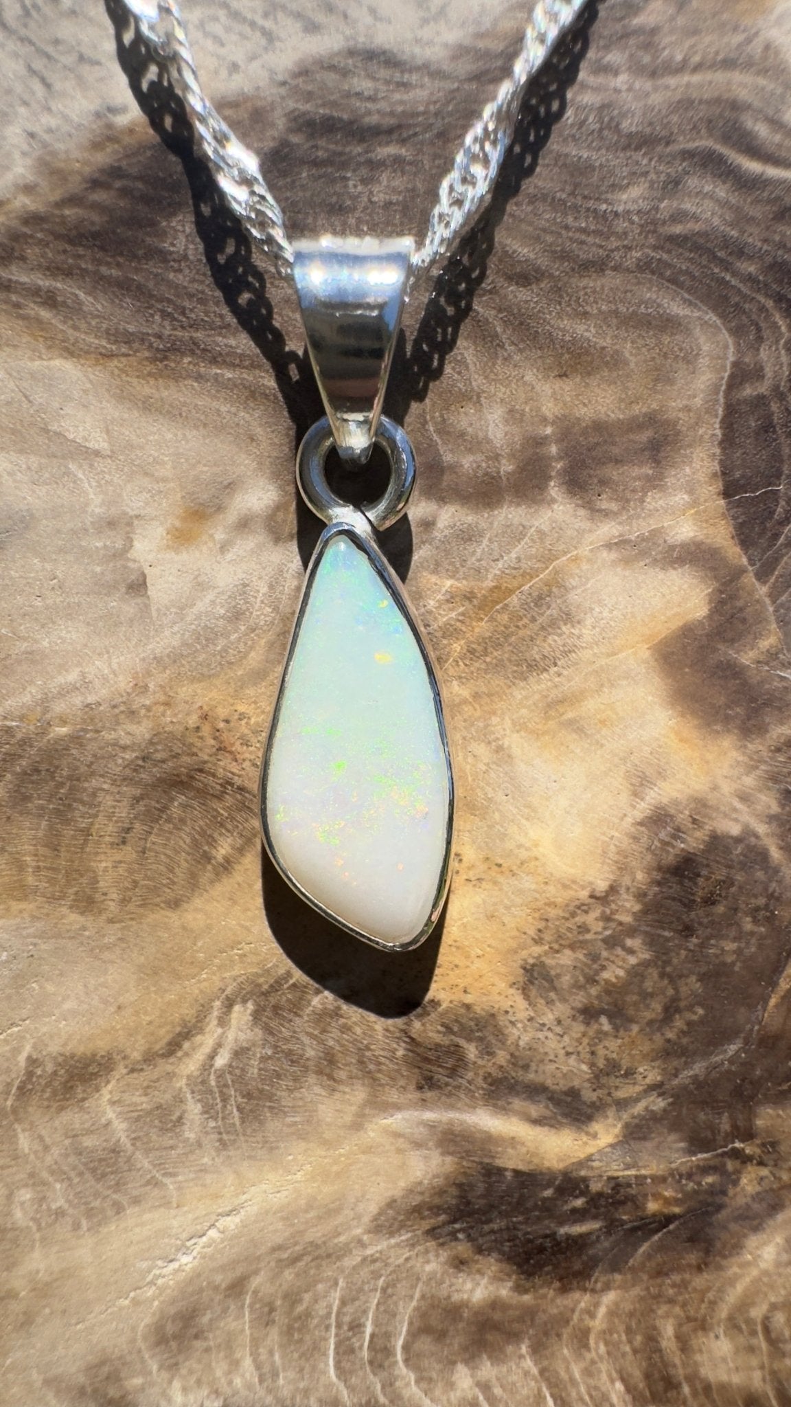 Durack Emberwave – 2.5ct Coober Pedy Opal Pendant