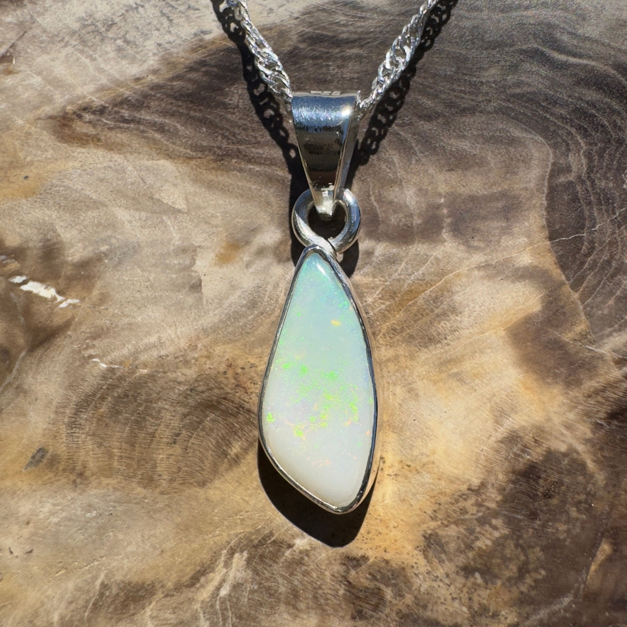 Durack Emberwave – 2.5ct Coober Pedy Opal Pendant