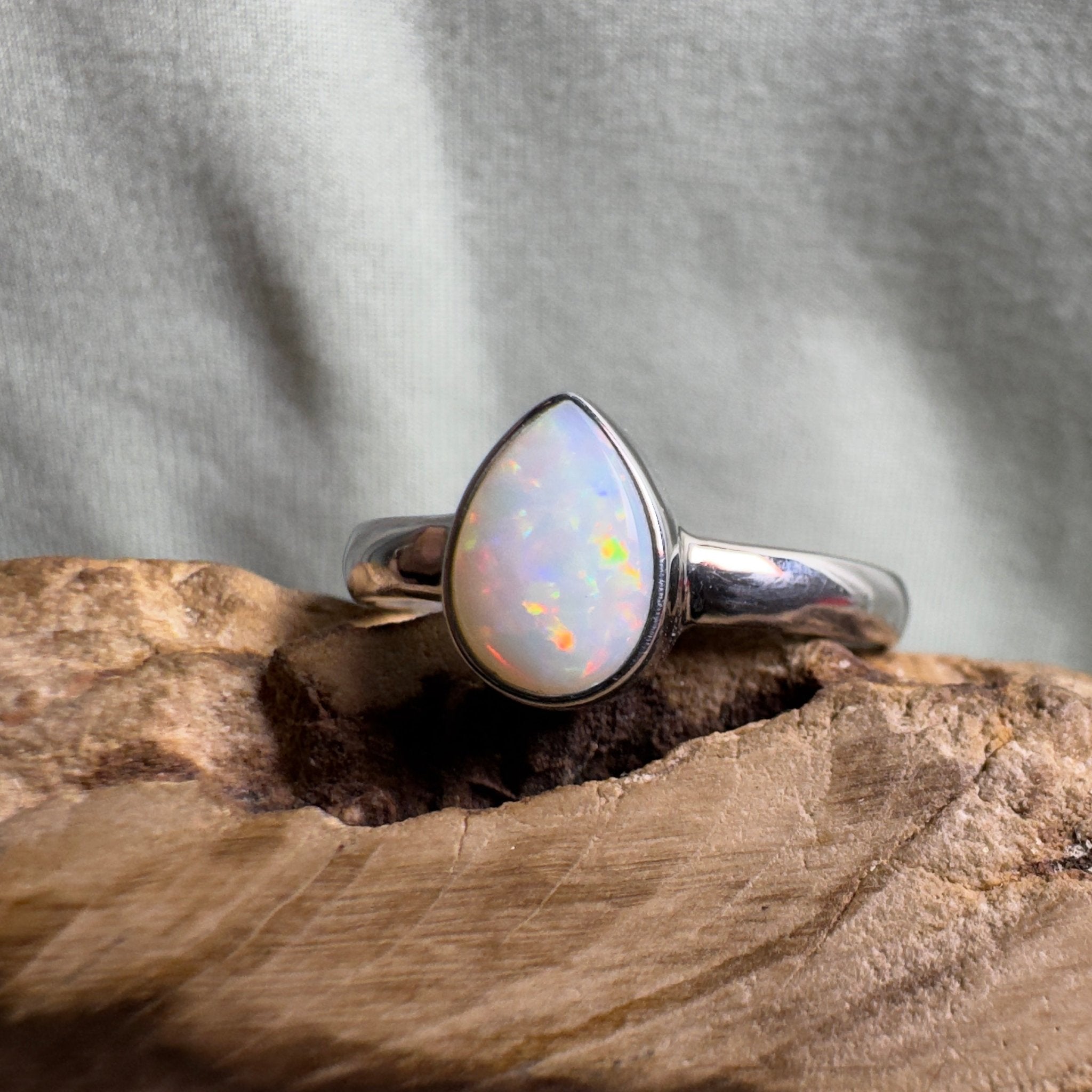 Esperance Coast Spectrum Tide – 1.1ct Solid Lightning Ridge Opal 925 Sterling Silver Ring