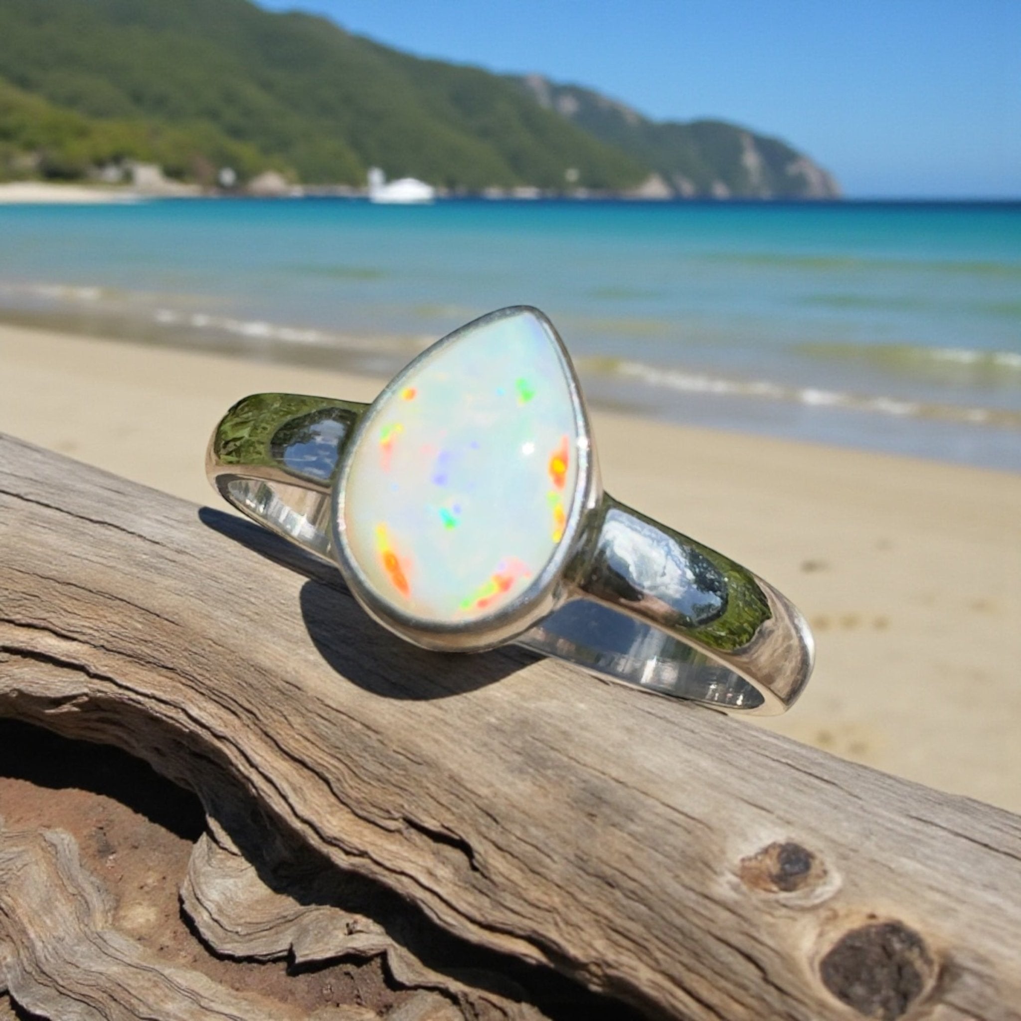 Esperance Coast Spectrum Tide – 1.1ct Solid Lightning Ridge Opal 925 Sterling Silver Ring