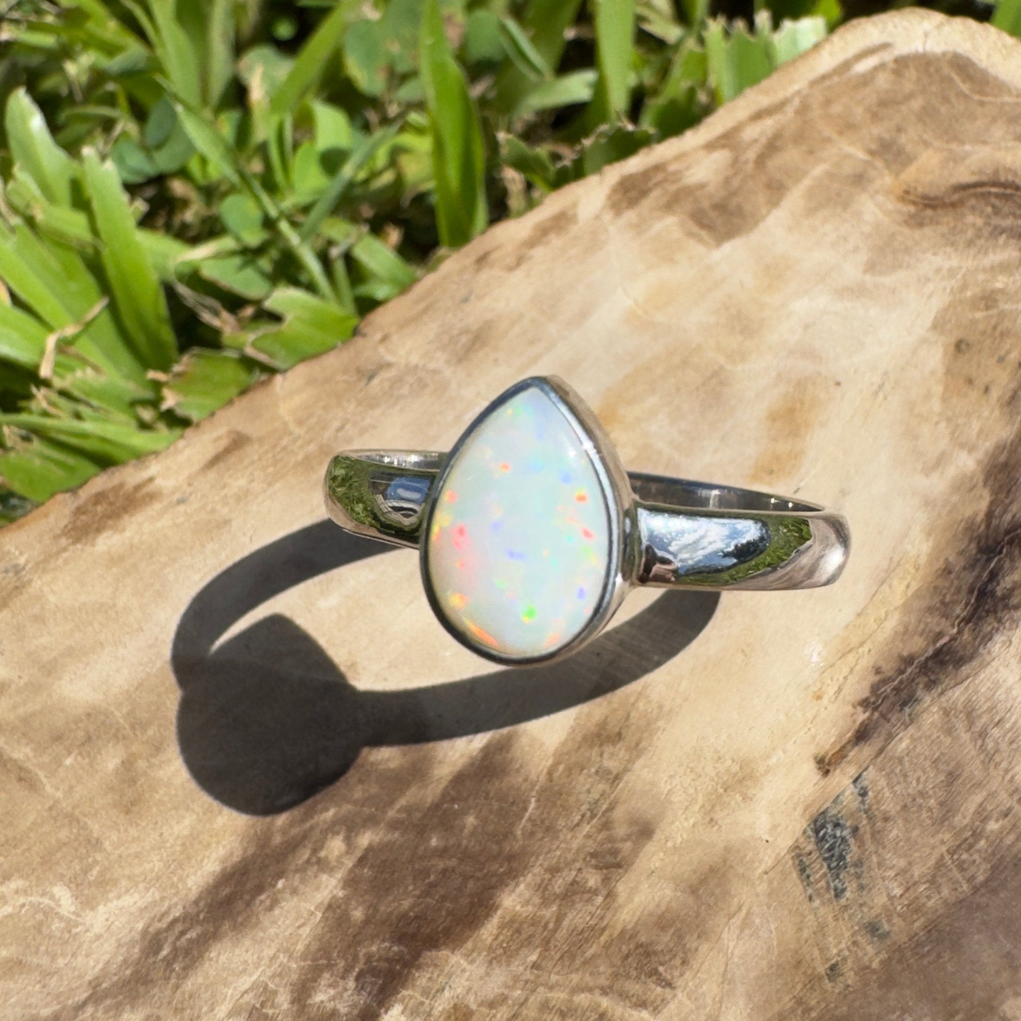 Esperance Coast Spectrum Tide – 1.1ct Solid Lightning Ridge Opal 925 Sterling Silver Ring