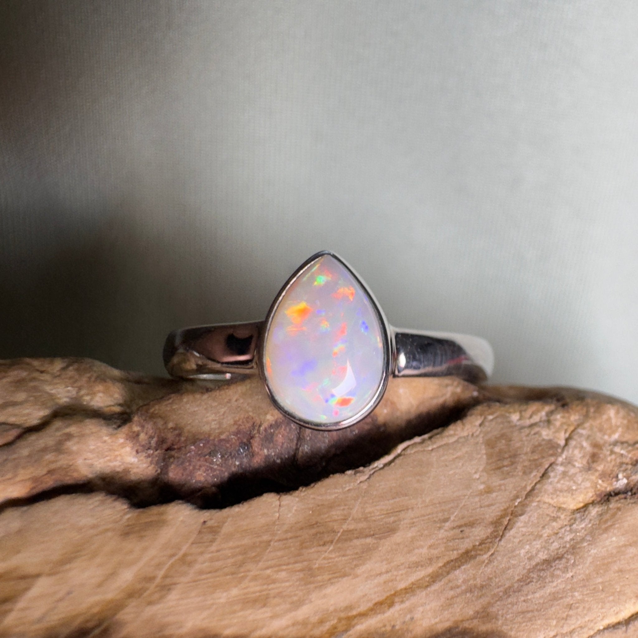 Esperance Coast Spectrum Tide – 1.1ct Solid Lightning Ridge Opal 925 Sterling Silver Ring