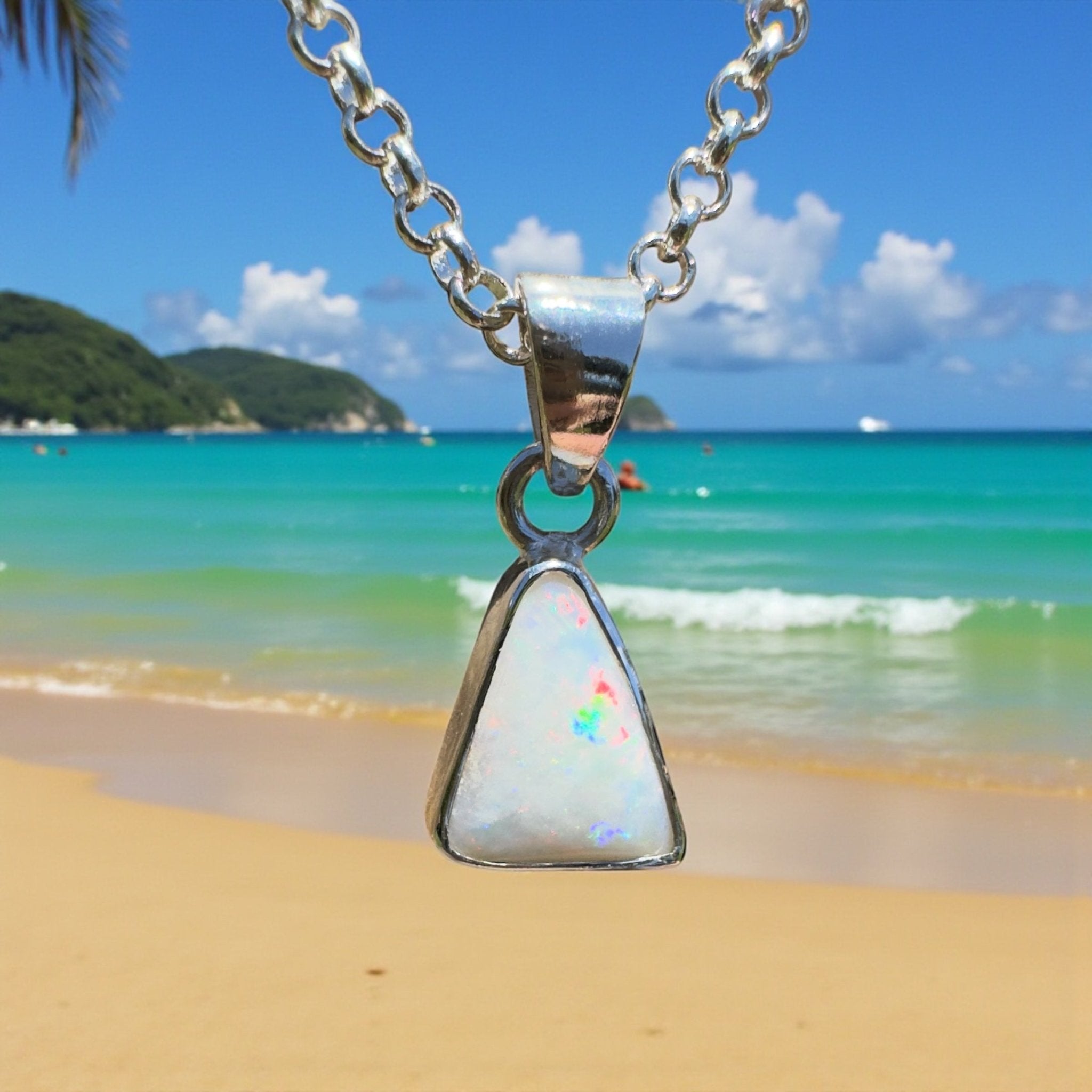 Eungella Dreamline – 2.2ct Coober Pedy Opal Pendant