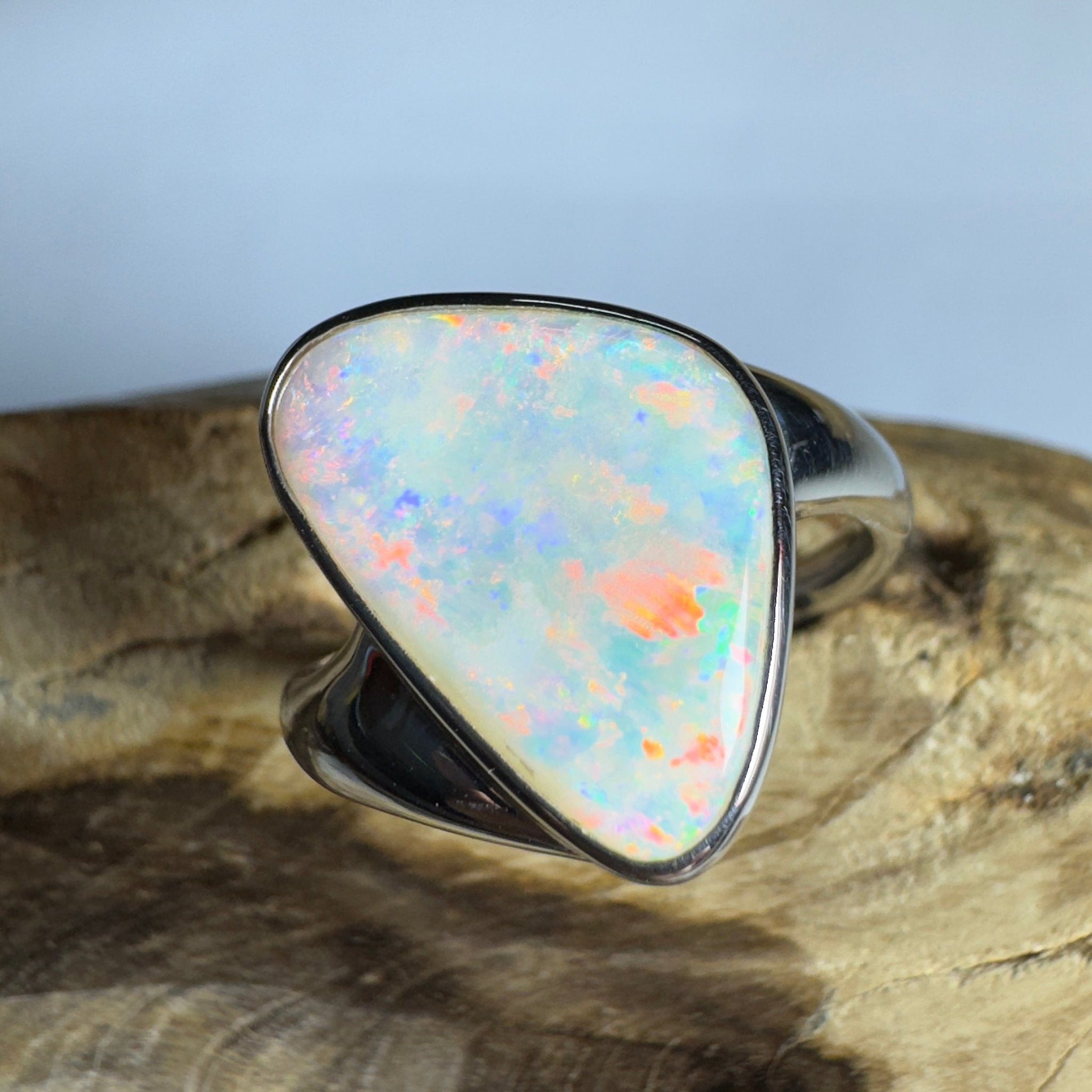 Flinders Kaleidoscope - 3.65ct Solid Coober Pedy Opal 925 Silver Ring