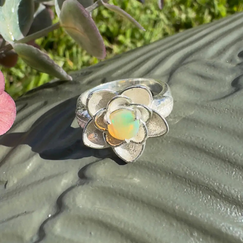 ’Flowers Bloom’ ~ Handcrafted 0.8ct Solid Lightning Ridge Opal 925 Sterling Silver Ring Size M (6.5)
