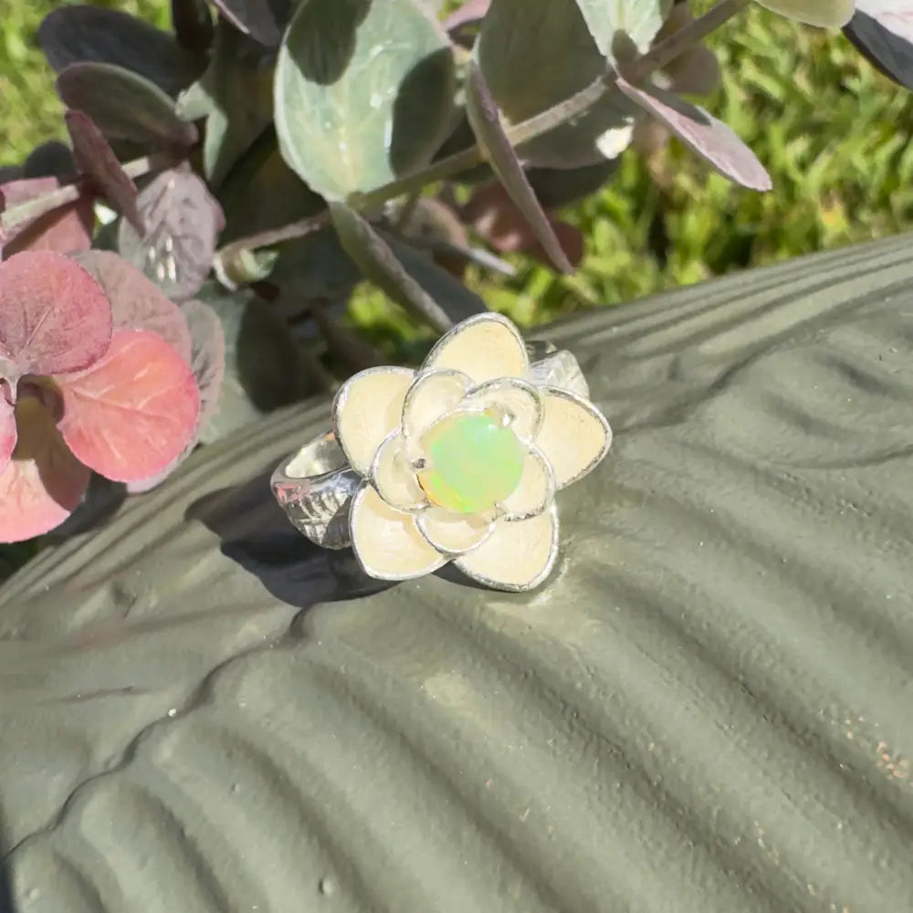 ’Flowers Bloom’ ~ Handcrafted 0.8ct Solid Lightning Ridge Opal 925 Sterling Silver Ring Size M (6.5)