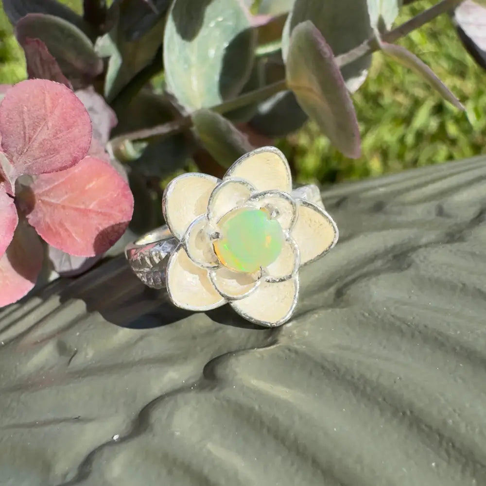 ’Flowers Bloom’ ~ Handcrafted 0.8ct Solid Lightning Ridge Opal 925 Sterling Silver Ring Size M (6.5)