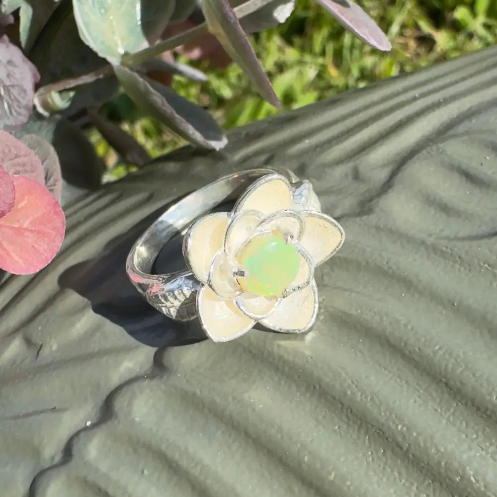 ’Flowers Bloom’ ~ Handcrafted 0.8ct Solid Lightning Ridge Opal 925 Sterling Silver Ring Size M (6.5)