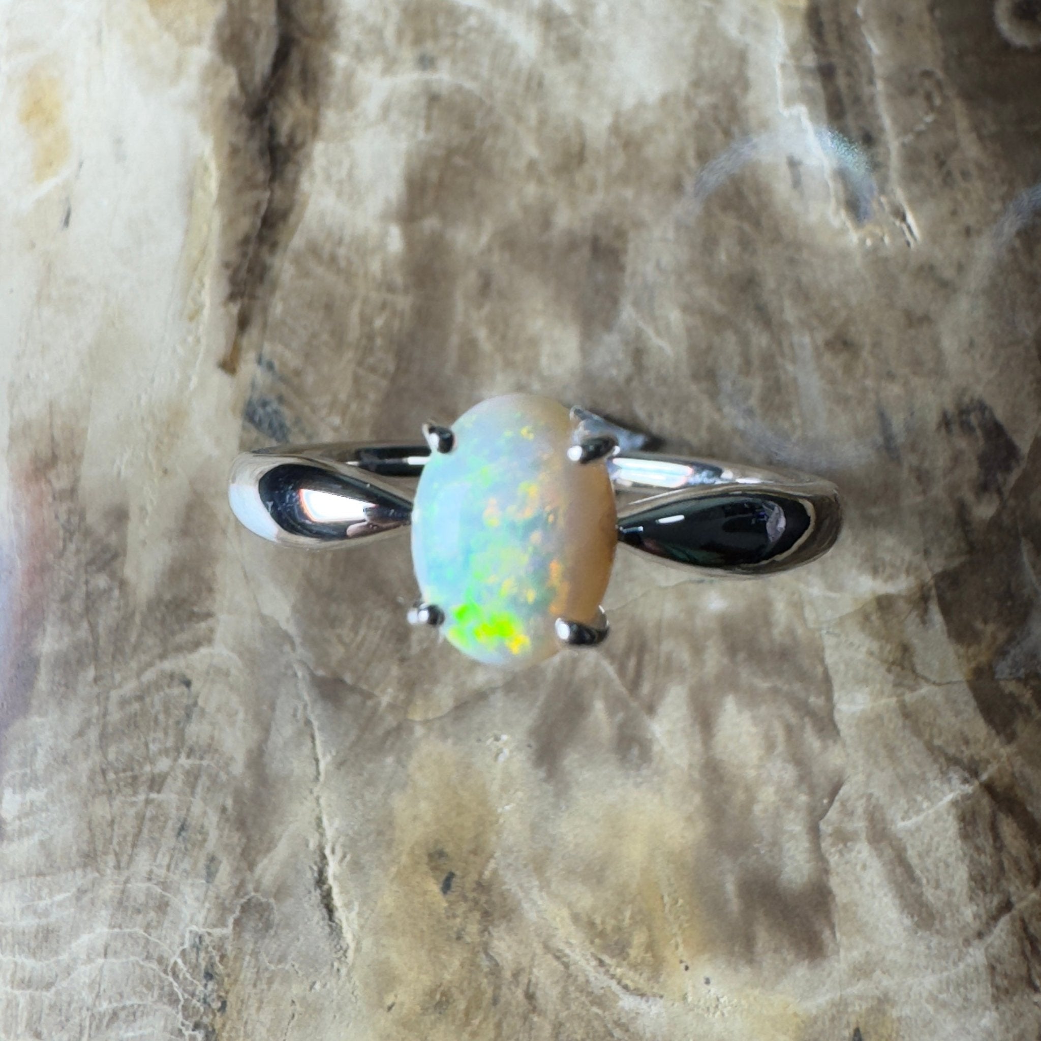 Gibson Plain Fire ~ 0.9ct Solid Coober Pedy Opal 925 Silver Ring