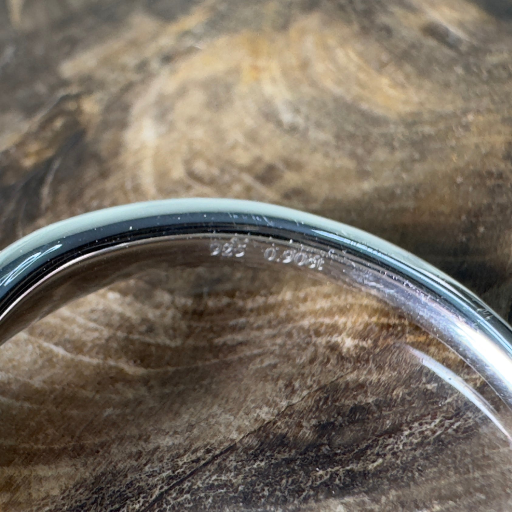 Gibson Plain Fire ~ 0.9ct Solid Coober Pedy Opal 925 Silver Ring