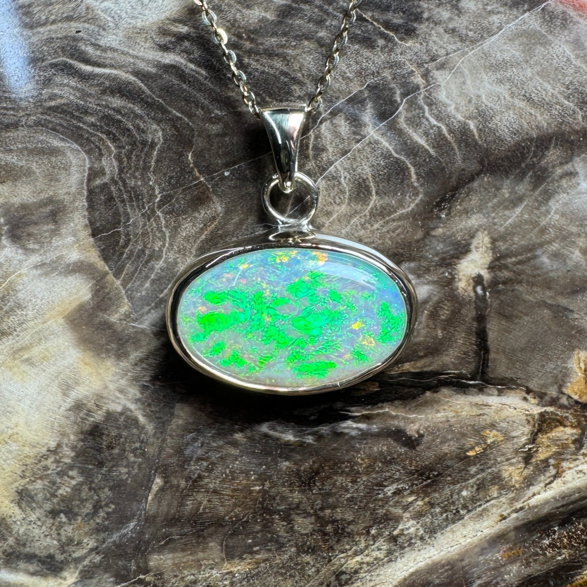 Green Ridge Fire ~ 3.6ct Solid Lightning Ridge Opal 9ct Australian Gold Pendant