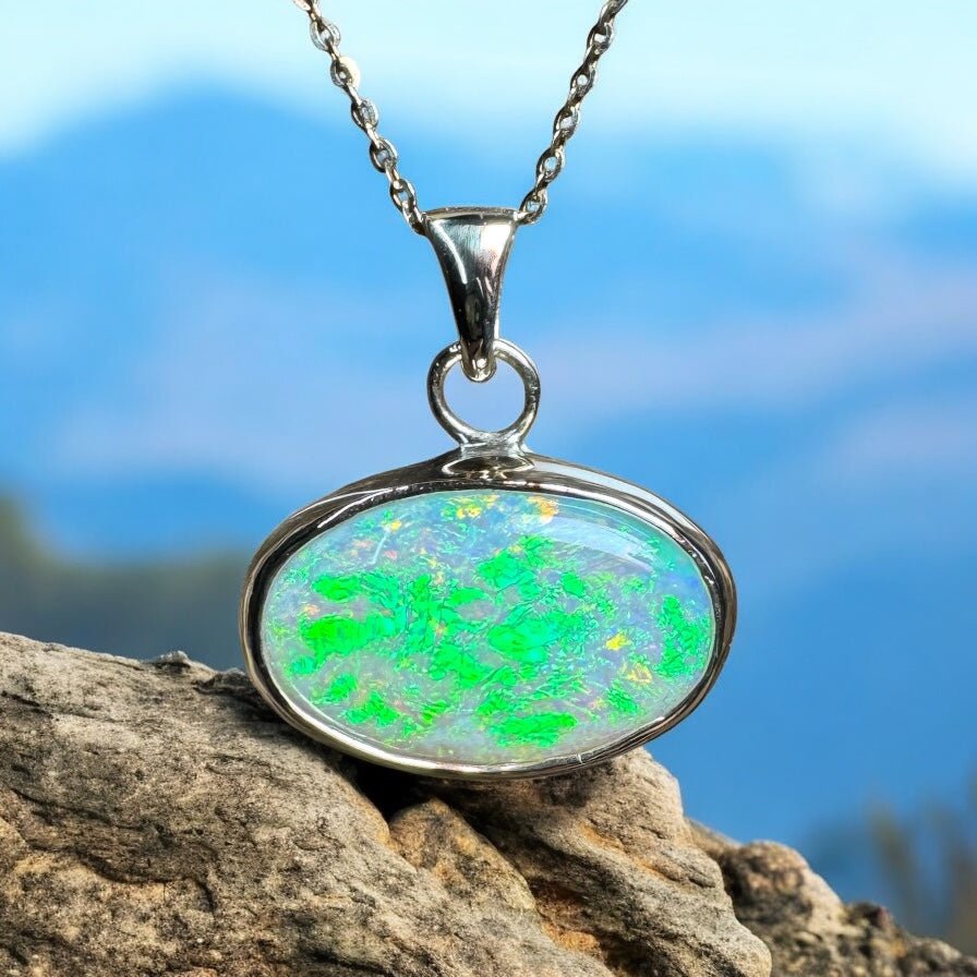 Green Ridge Fire ~ 3.6ct Solid Lightning Ridge Opal 9ct Australian Gold Pendant
