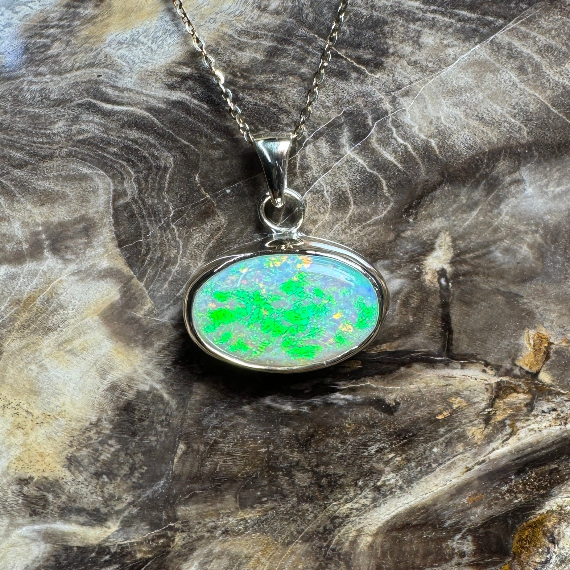 Green Ridge Fire ~ 3.6ct Solid Lightning Ridge Opal 9ct Australian Gold Pendant