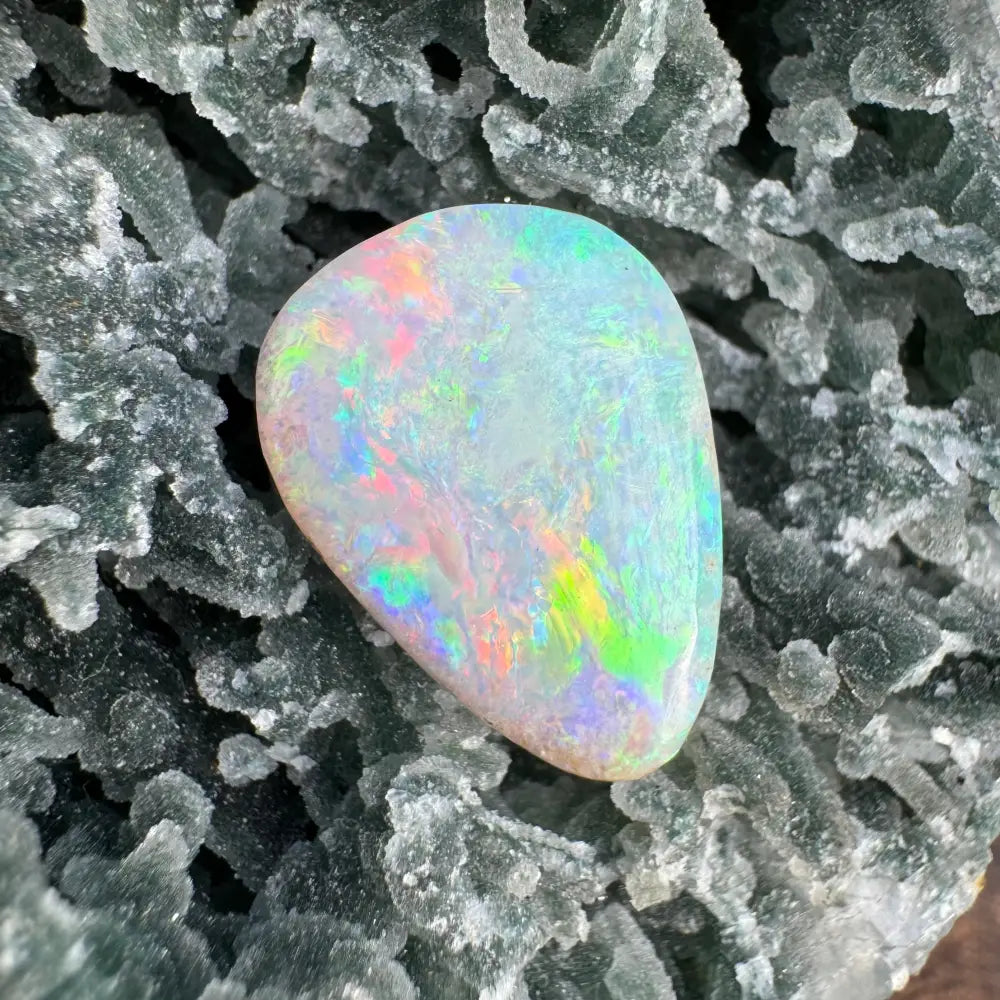 Hand-Cut Solid Coober Pedy Opal 5.7carat