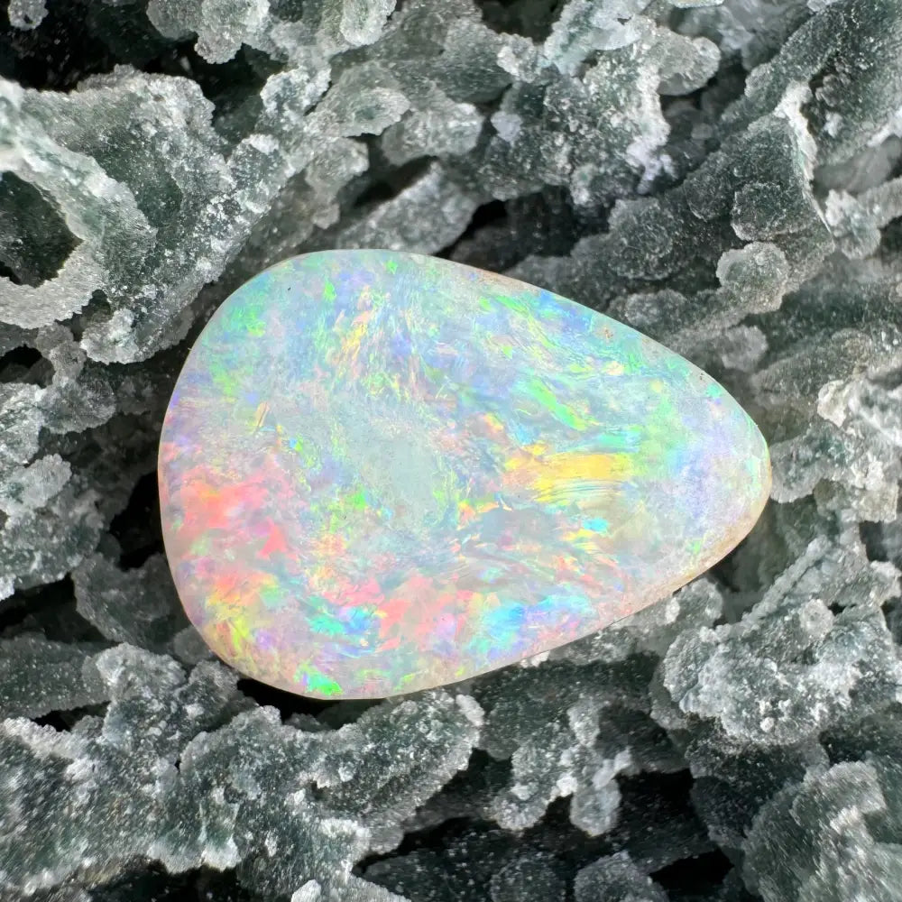 Hand-Cut Solid Coober Pedy Opal 5.7carat