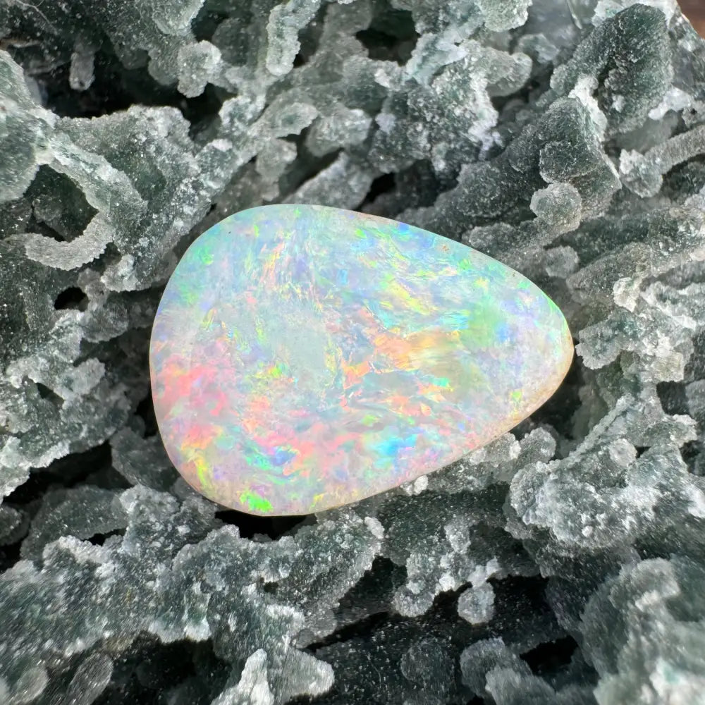 Hand-Cut Solid Coober Pedy Opal 5.7carat