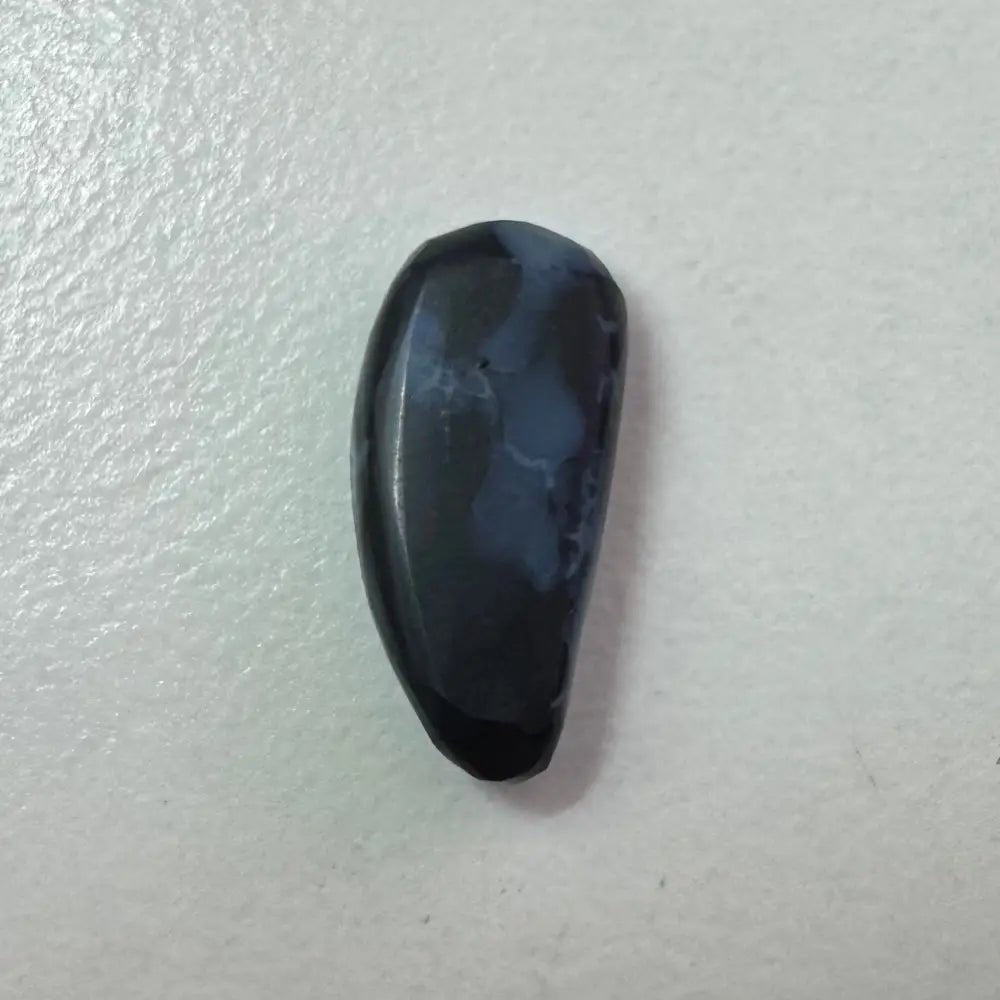 Hand - Cut Solid Lightning Ridge Black Opal 2.0carat