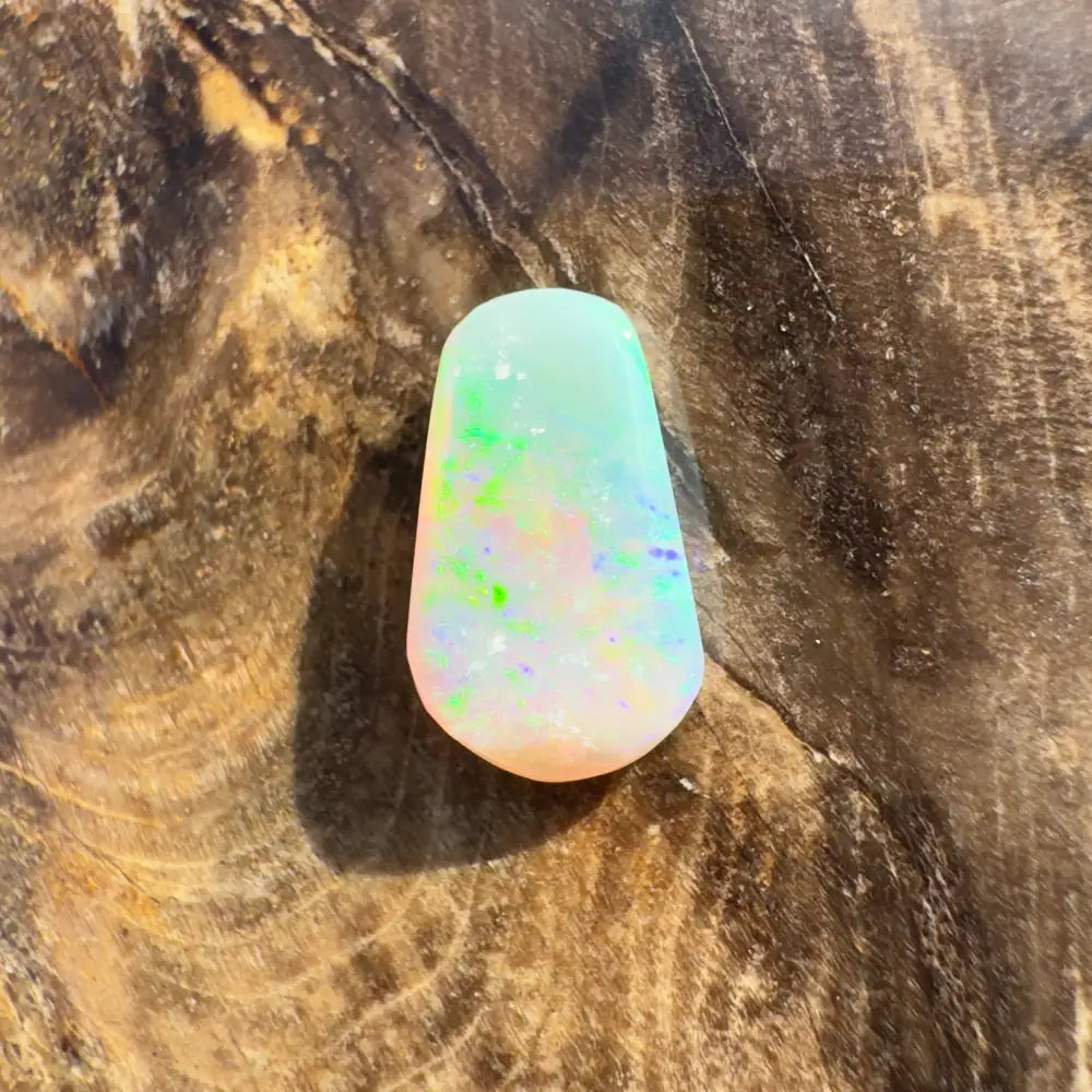 Iridescent opal gemstone from Hand-Cut Solid Lightning Ridge Crystal Opal 1.0 carat