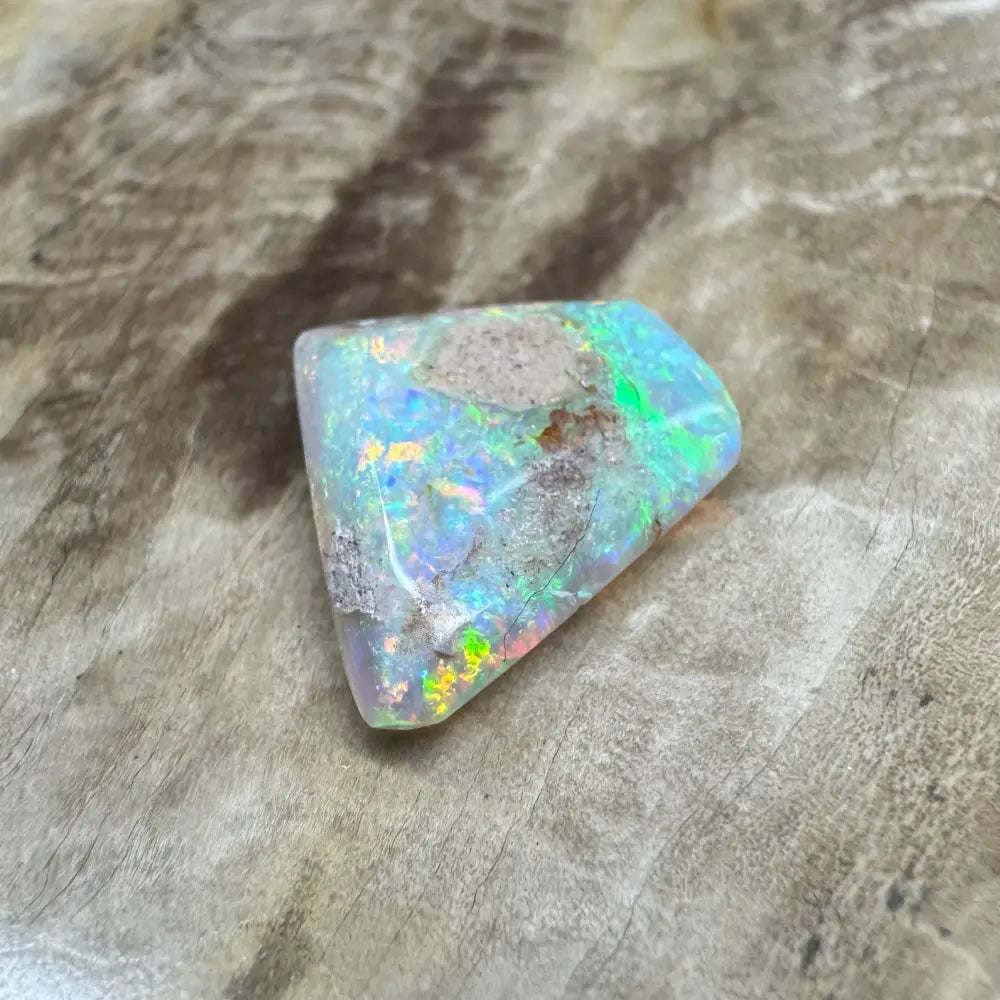 Hand-Cut Solid Lightning Ridge Crystal Opal 3.5carat
