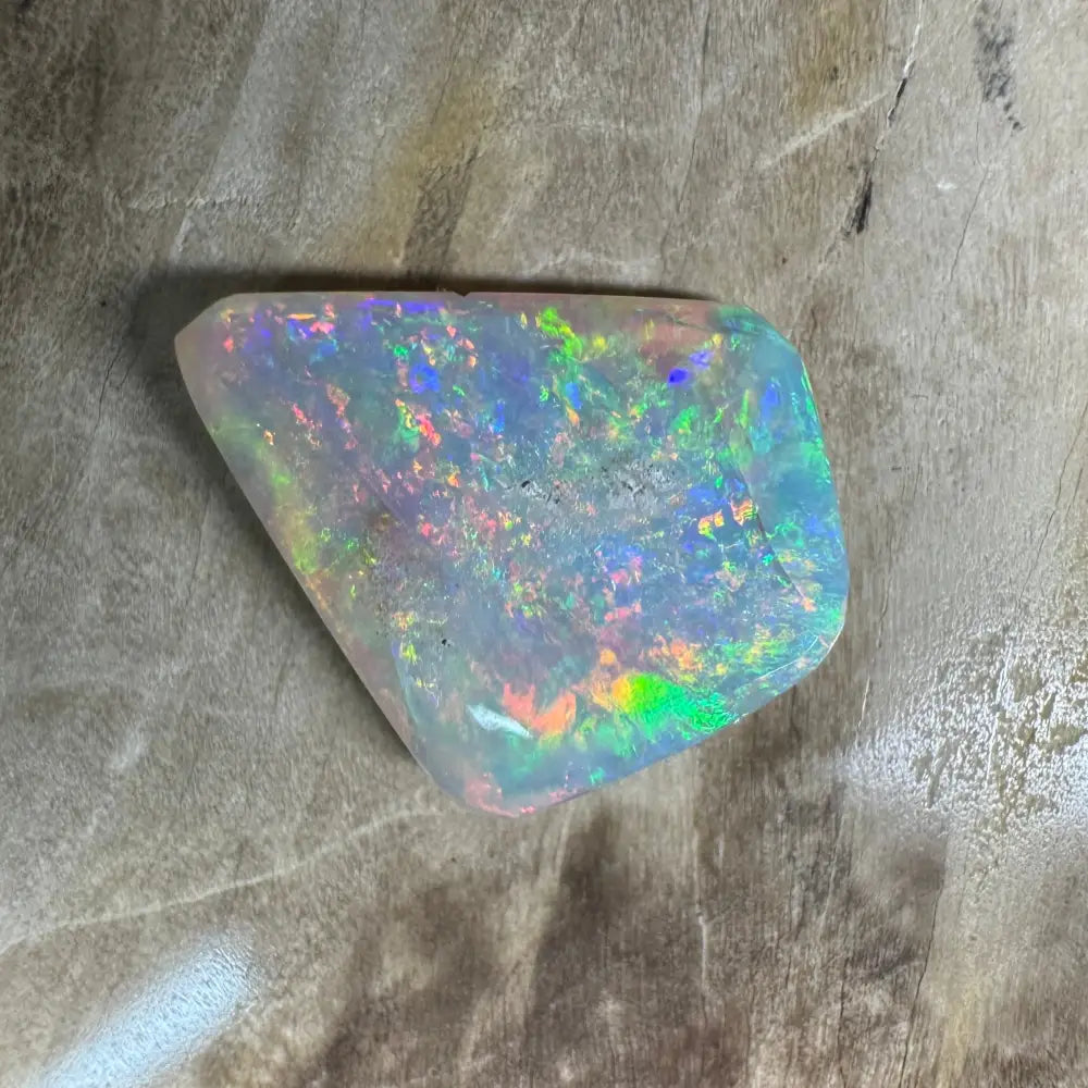 Hand-Cut Solid Lightning Ridge Crystal Opal 3.5carat