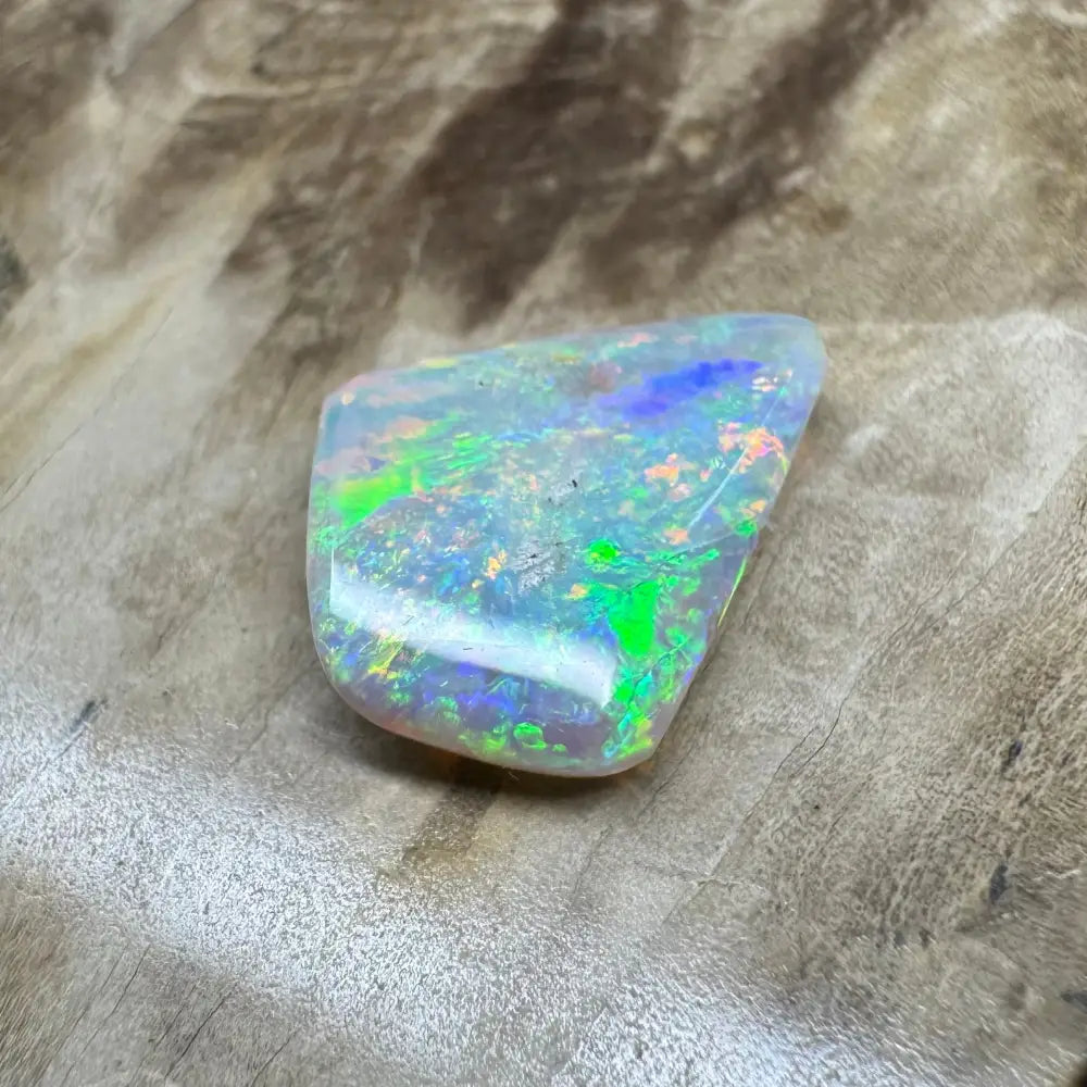 Hand-Cut Solid Lightning Ridge Crystal Opal 3.5carat