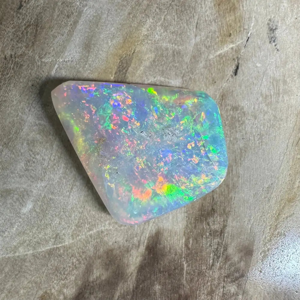 Hand-Cut Solid Lightning Ridge Crystal Opal 3.5carat