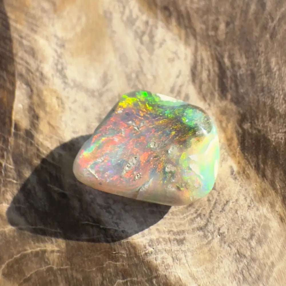 Hand - Cut Solid Lightning Ridge Nobby Opal 4.1carat